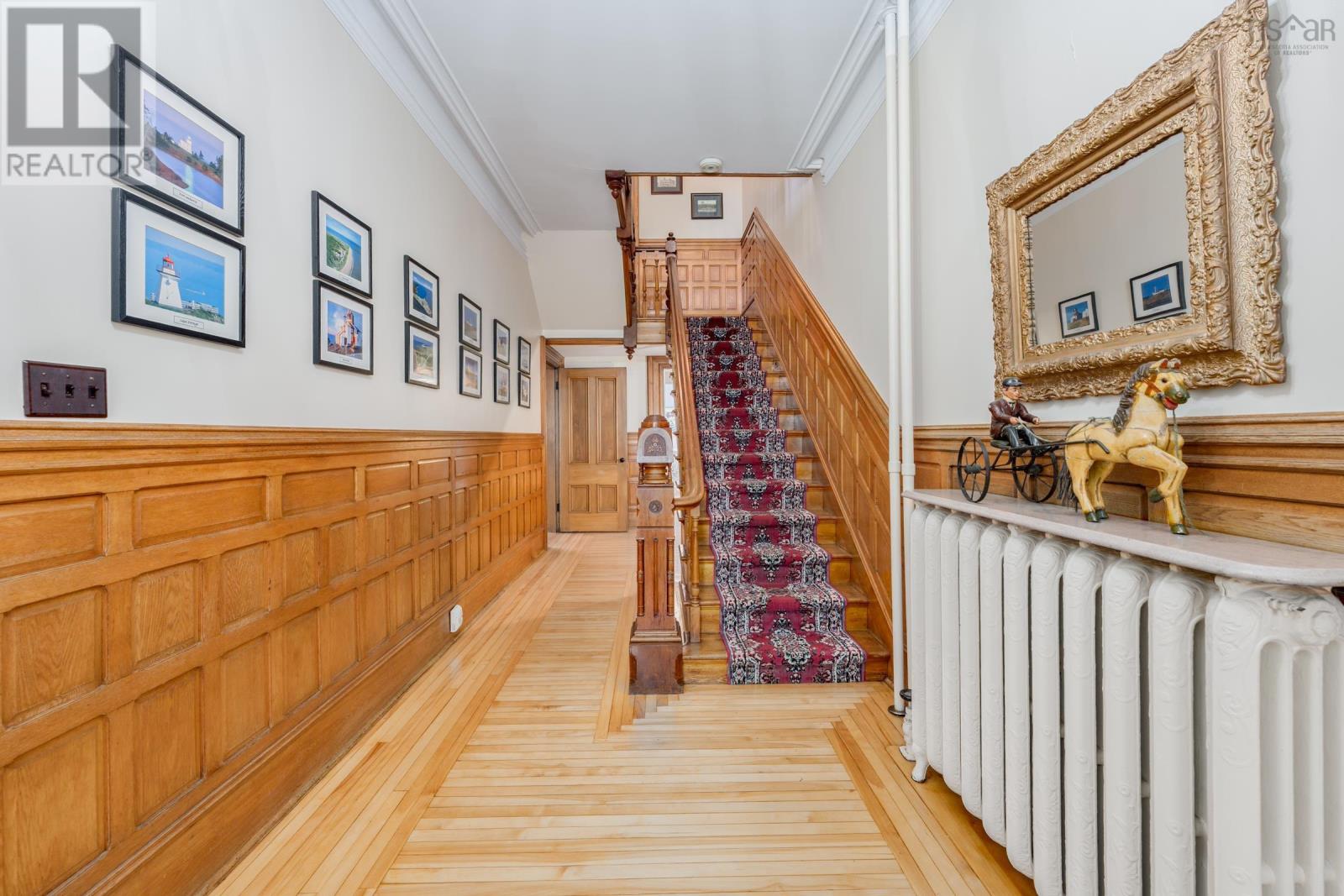 Property 44 of 50 of 42 Queen Street