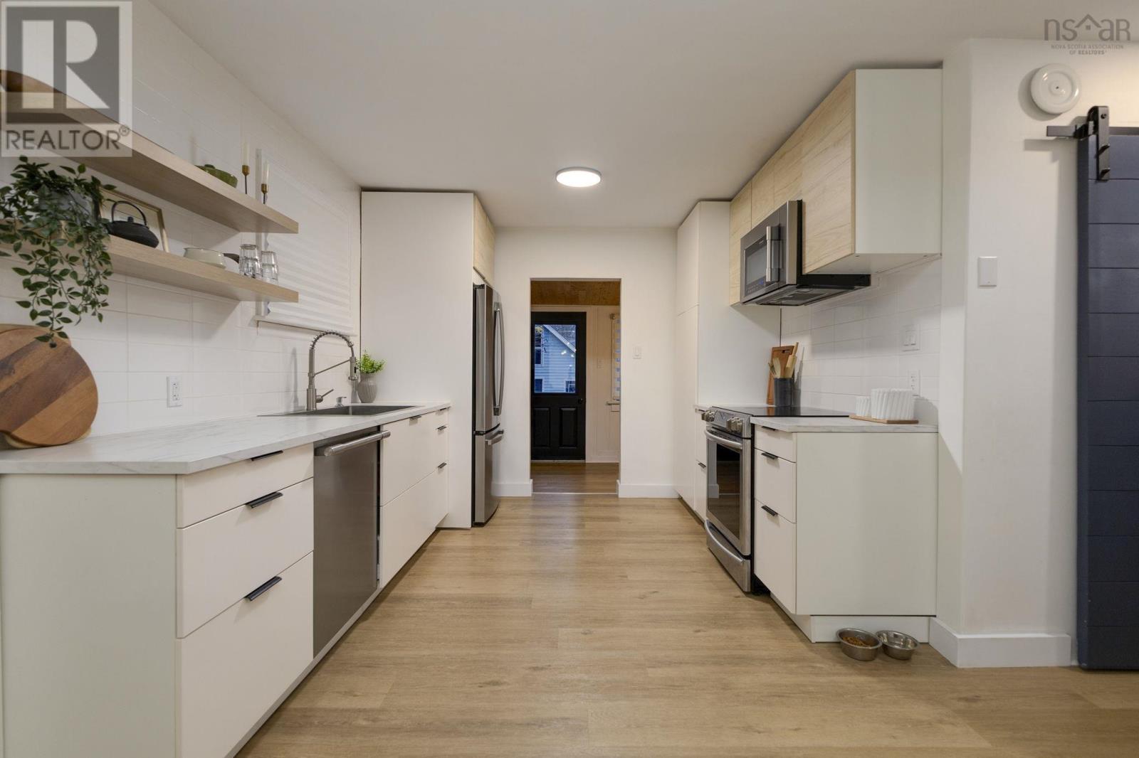 Property 27 of 41 of 32 Archibald Street