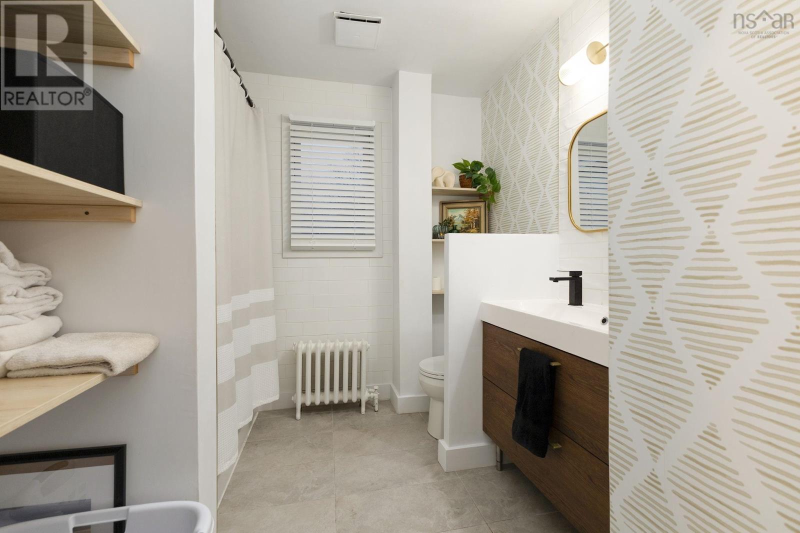 Property 24 of 41 of 32 Archibald Street