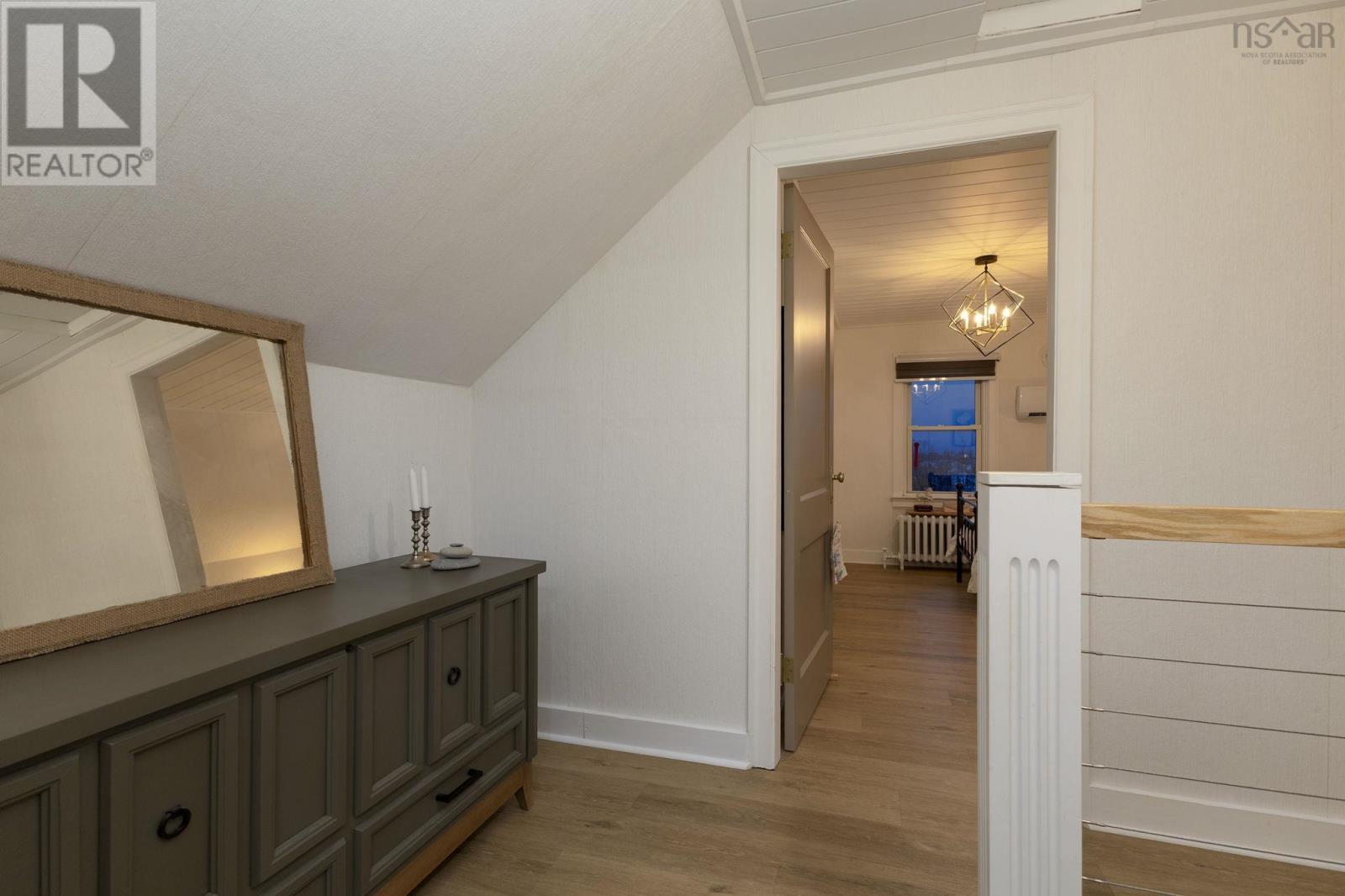 Property 39 of 41 of 32 Archibald Street