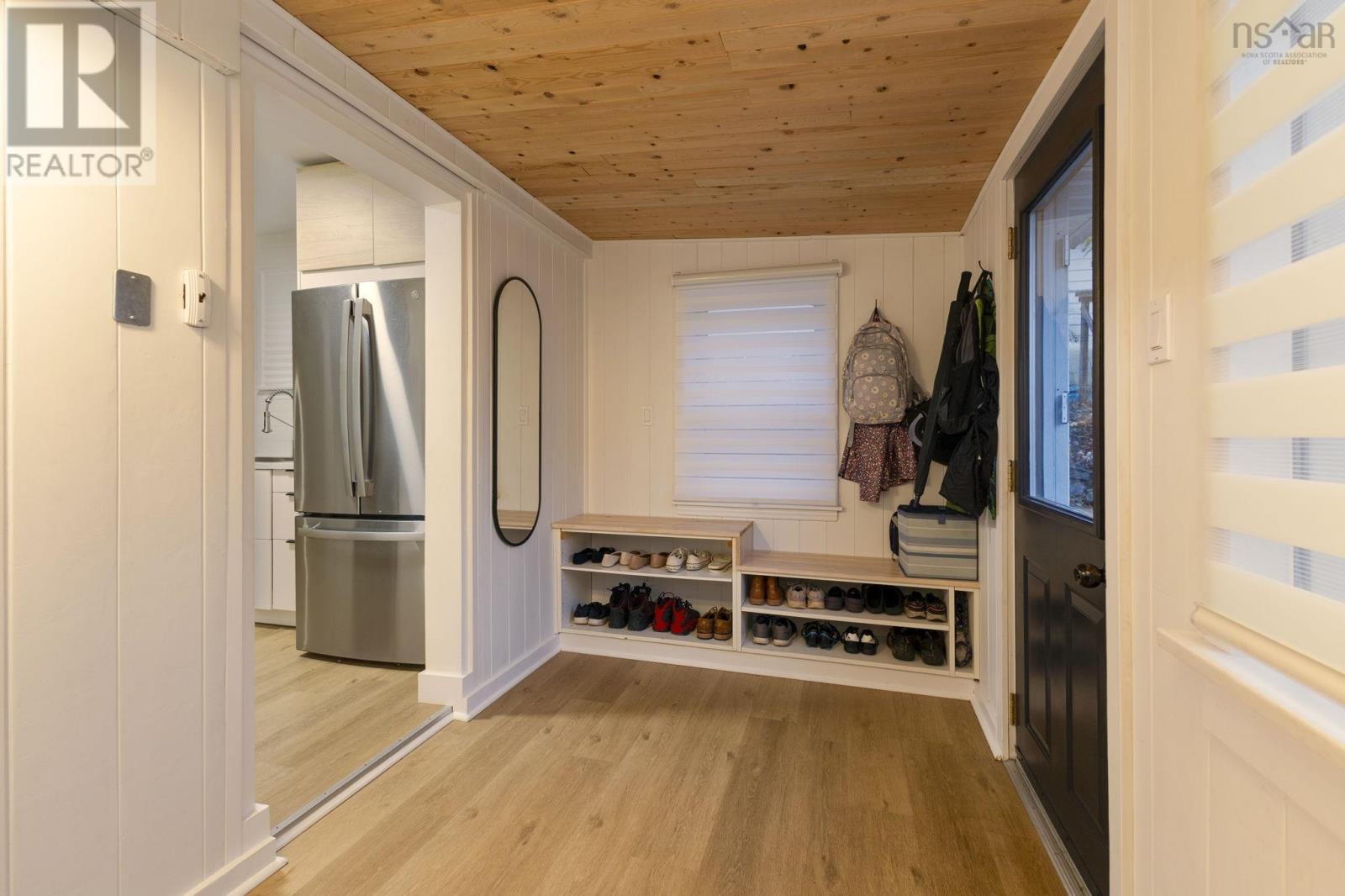 Property 17 of 41 of 32 Archibald Street