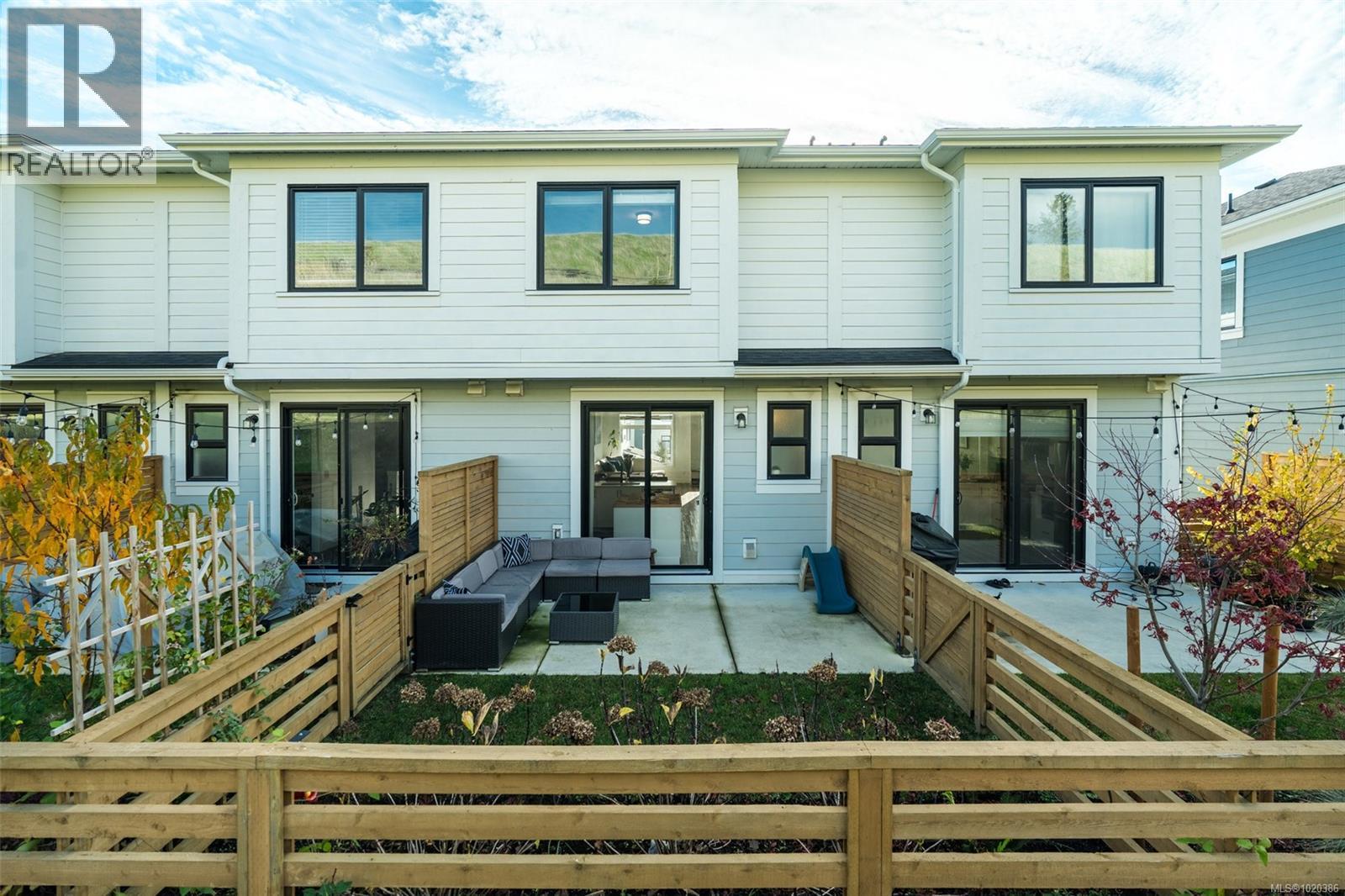 21 255 Caspian Dr, Colwood