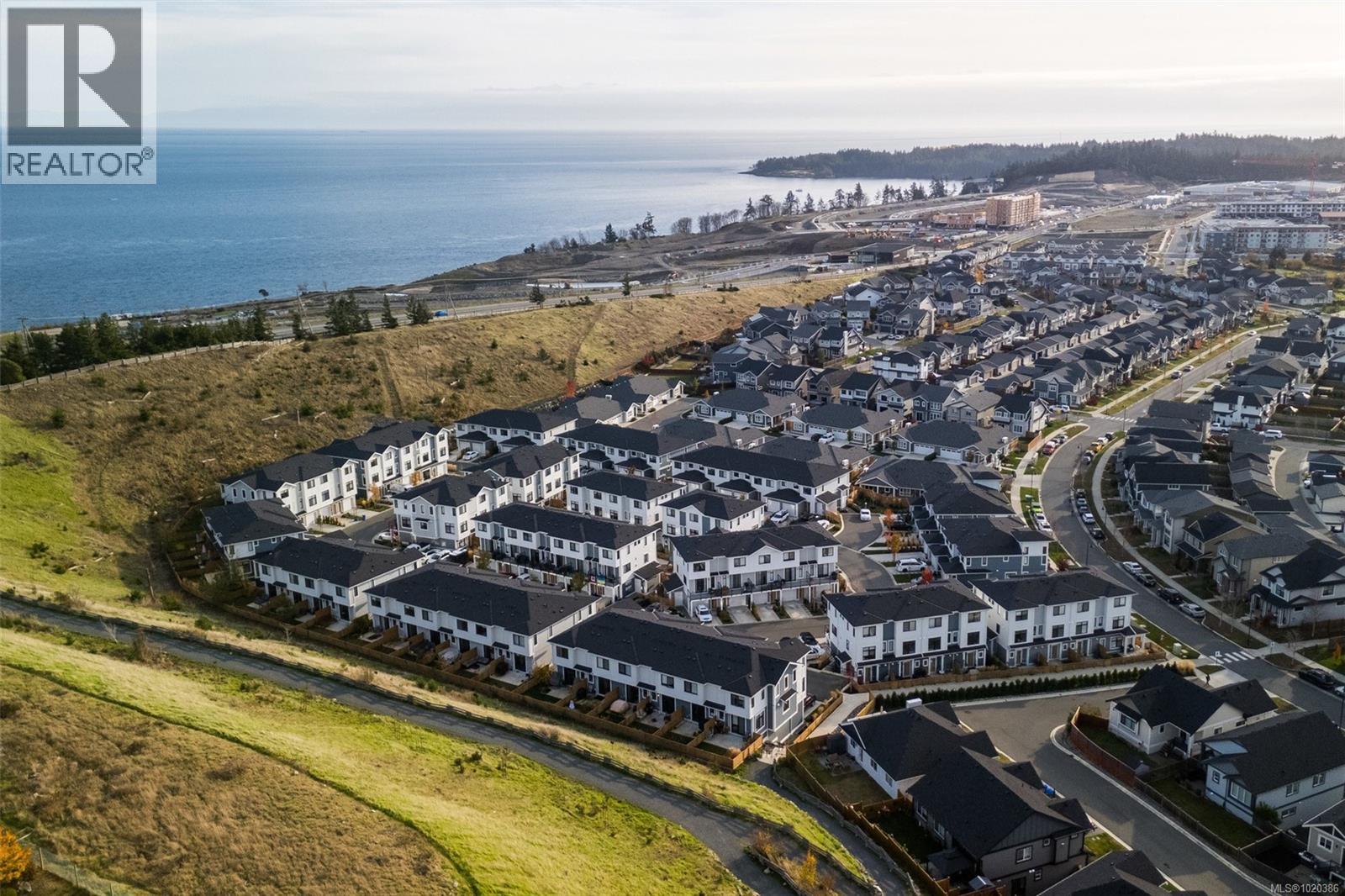 21 255 Caspian Dr, Colwood