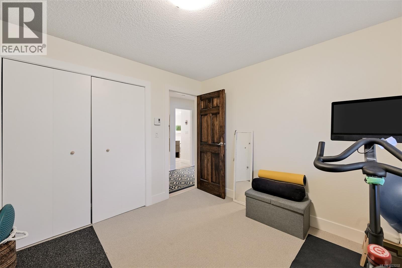 311 3255 Glasgow Ave, Saanich