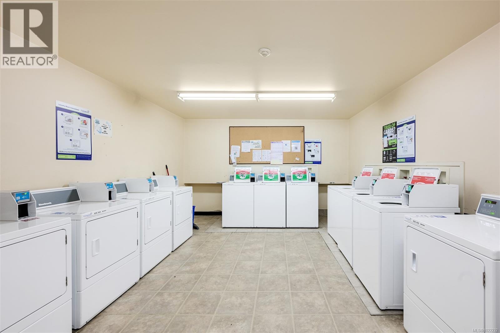 311 3255 Glasgow Ave, Saanich