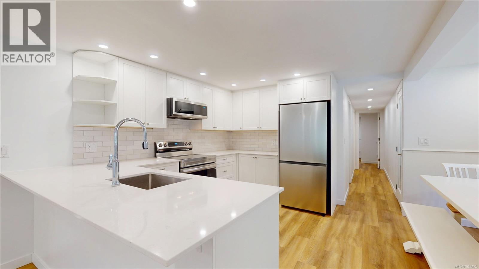 #48 2785 WALLBANK RD - 10