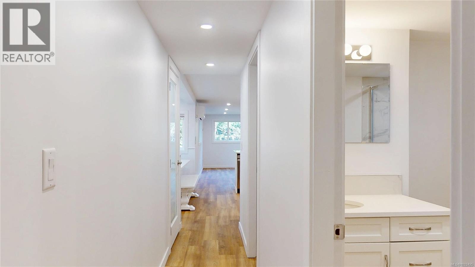 #48 2785 WALLBANK RD - 16