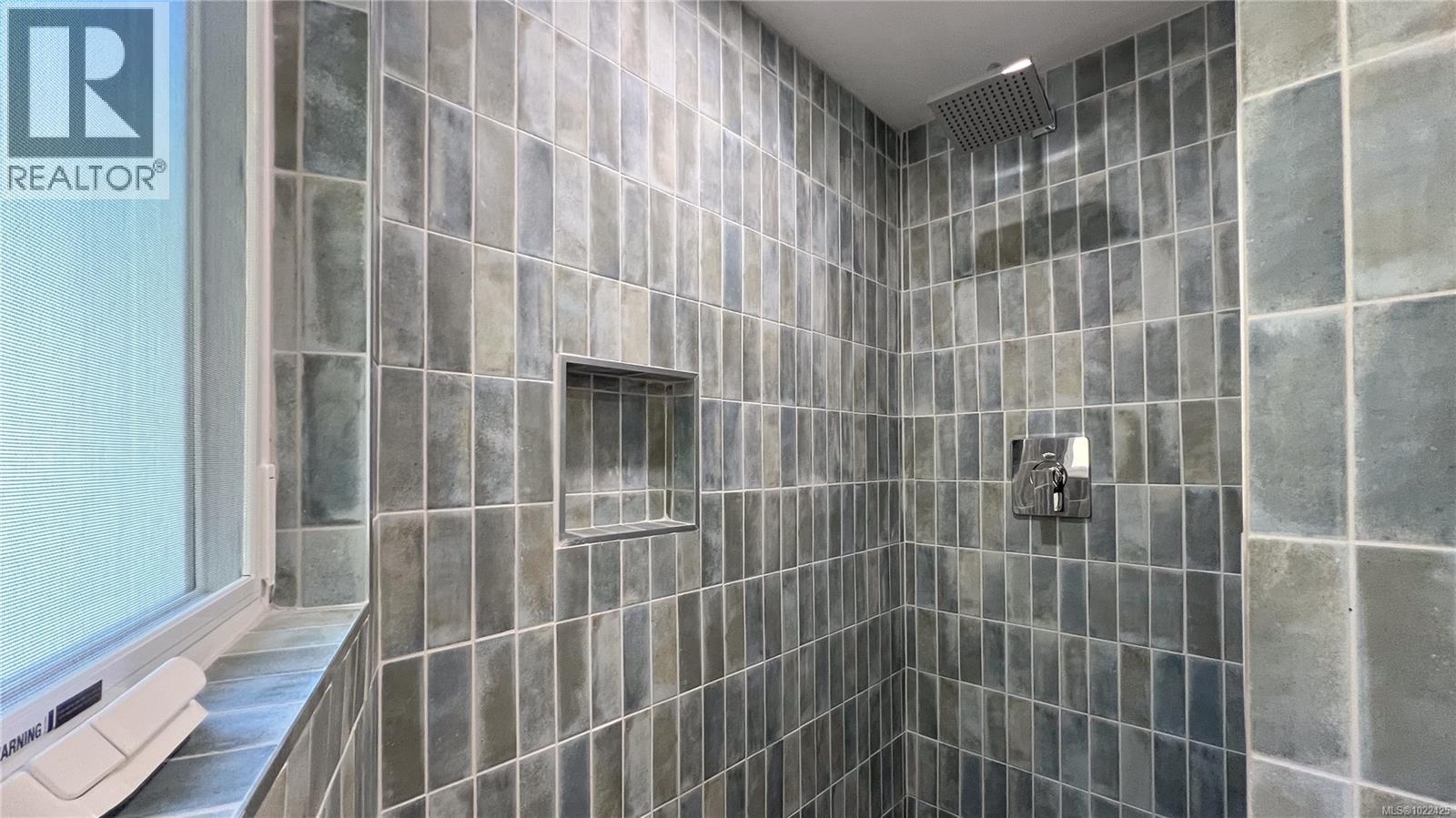 #48 2785 WALLBANK RD - 36