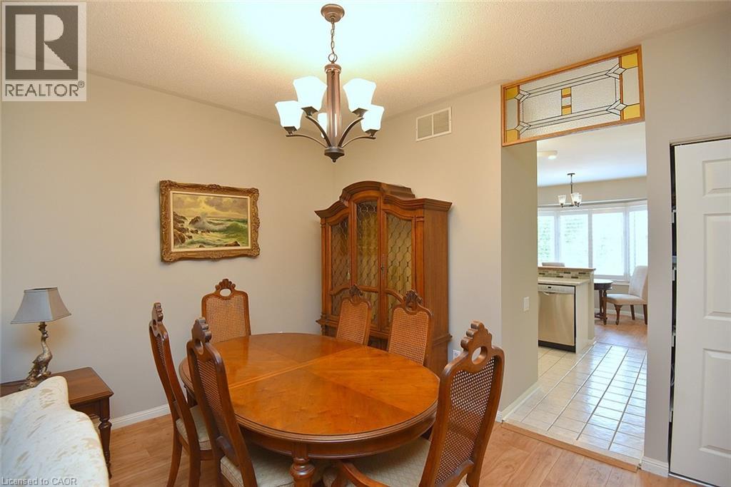 157 SILVERBIRCH Boulevard - Photo 5 of 36, Hamilton, Ontario