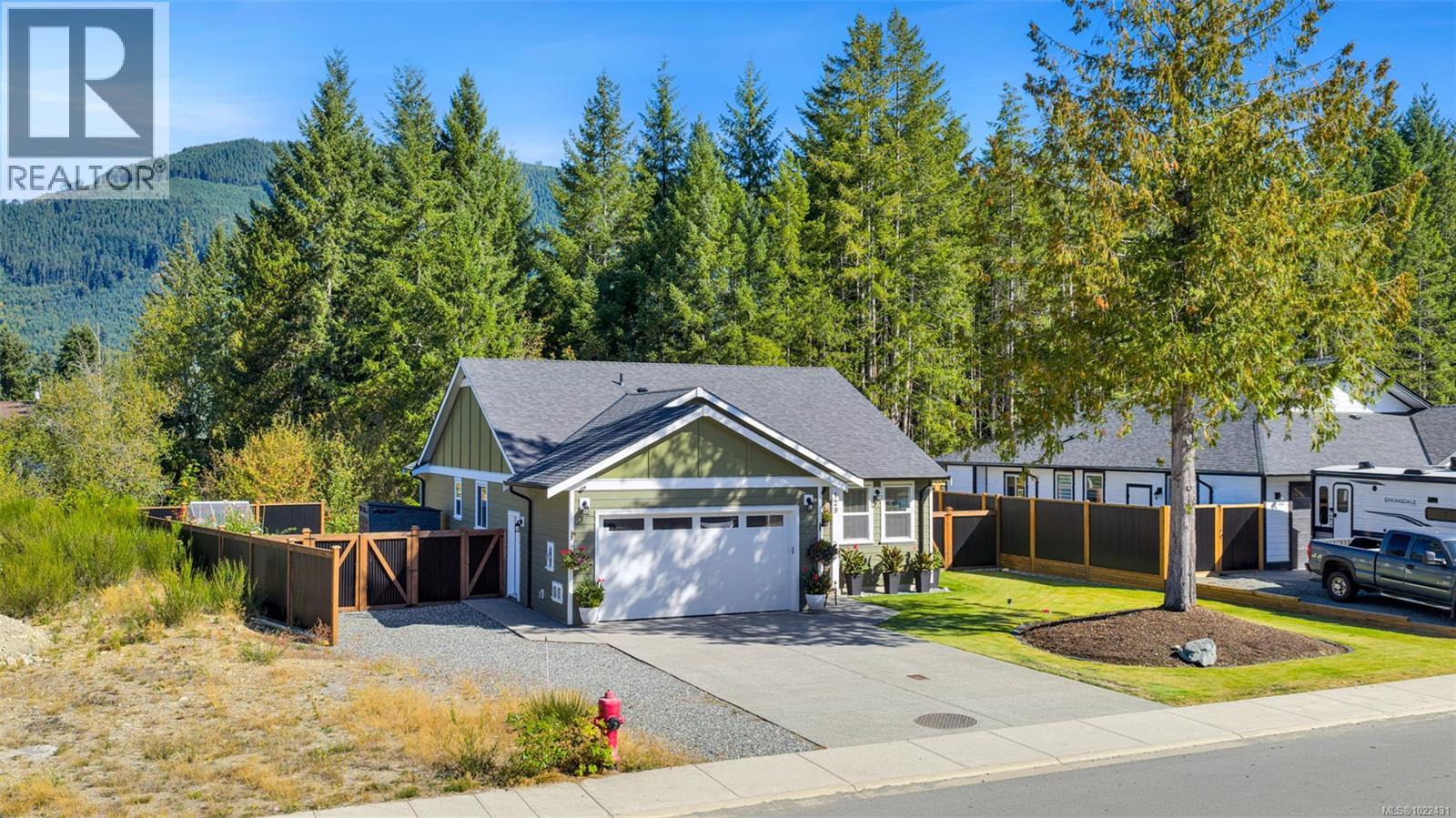 129 Edgewood Dr, Lake Cowichan