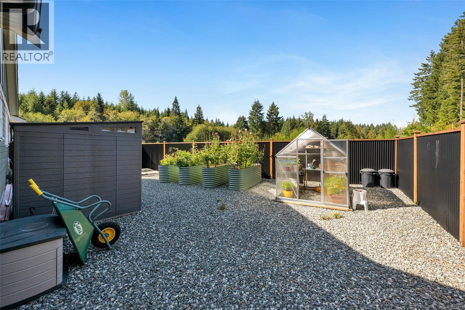 129 Edgewood Dr, Lake Cowichan