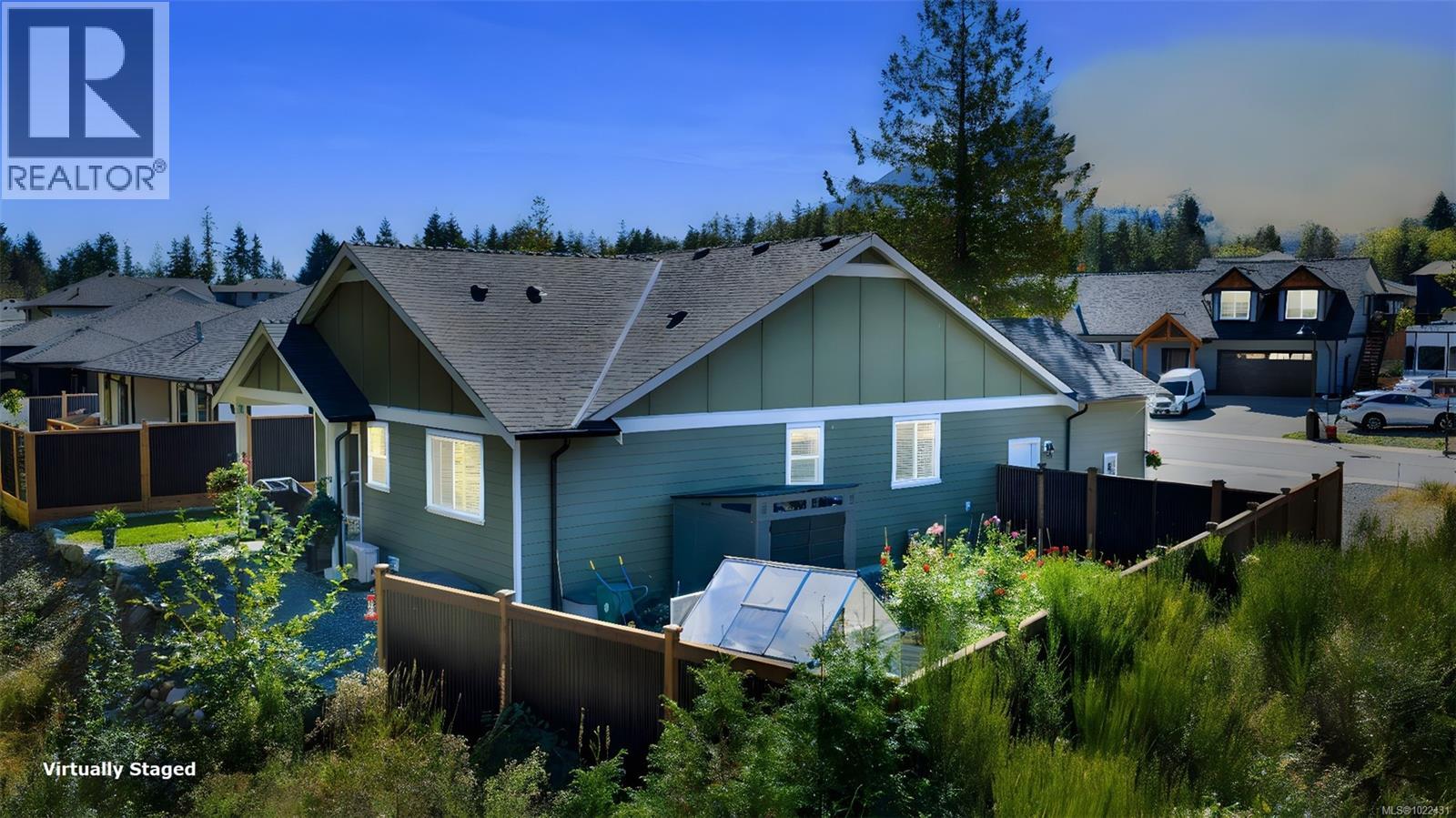 129 Edgewood Dr, Lake Cowichan