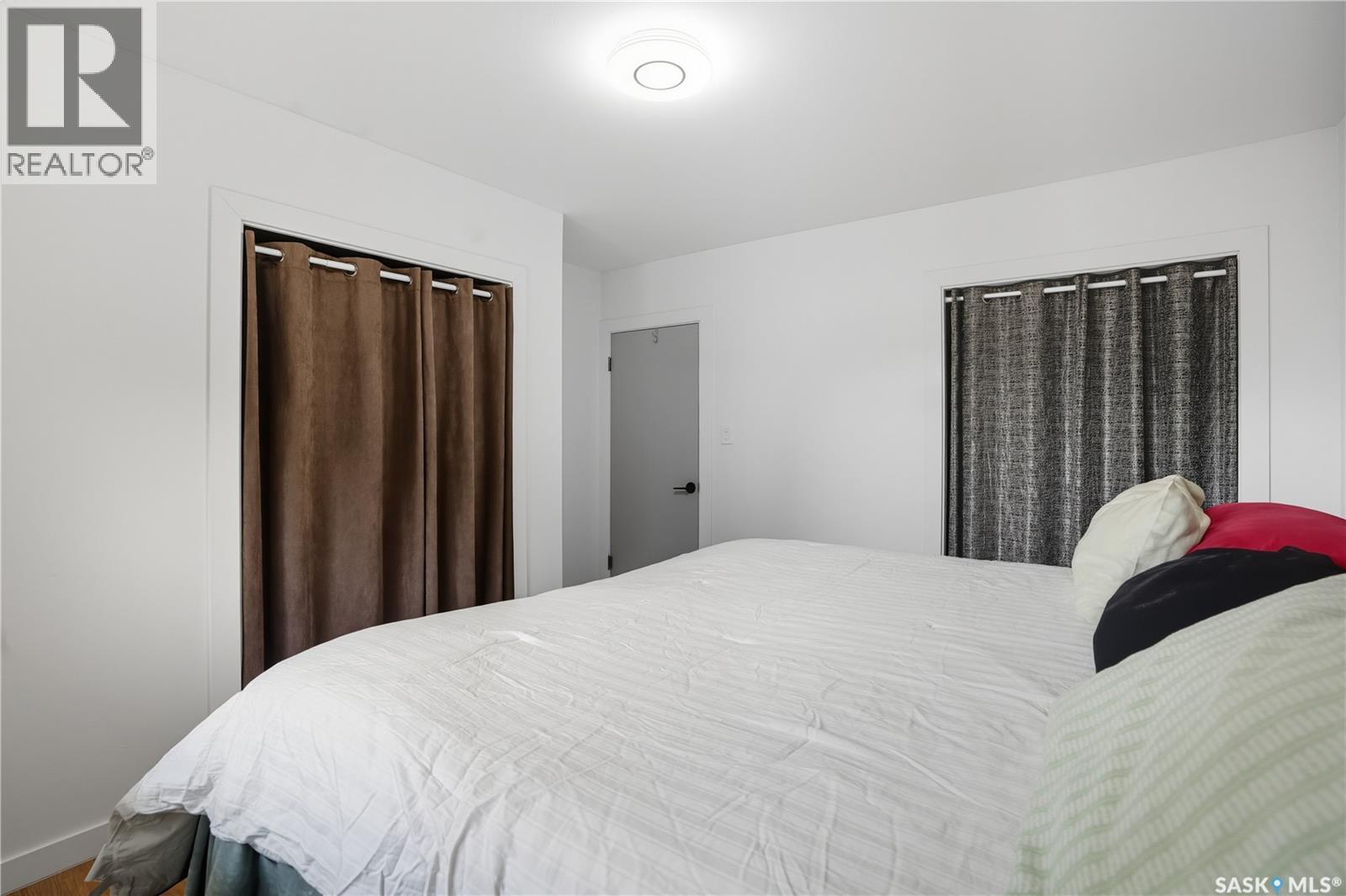16 Walsh STREET — photo 15