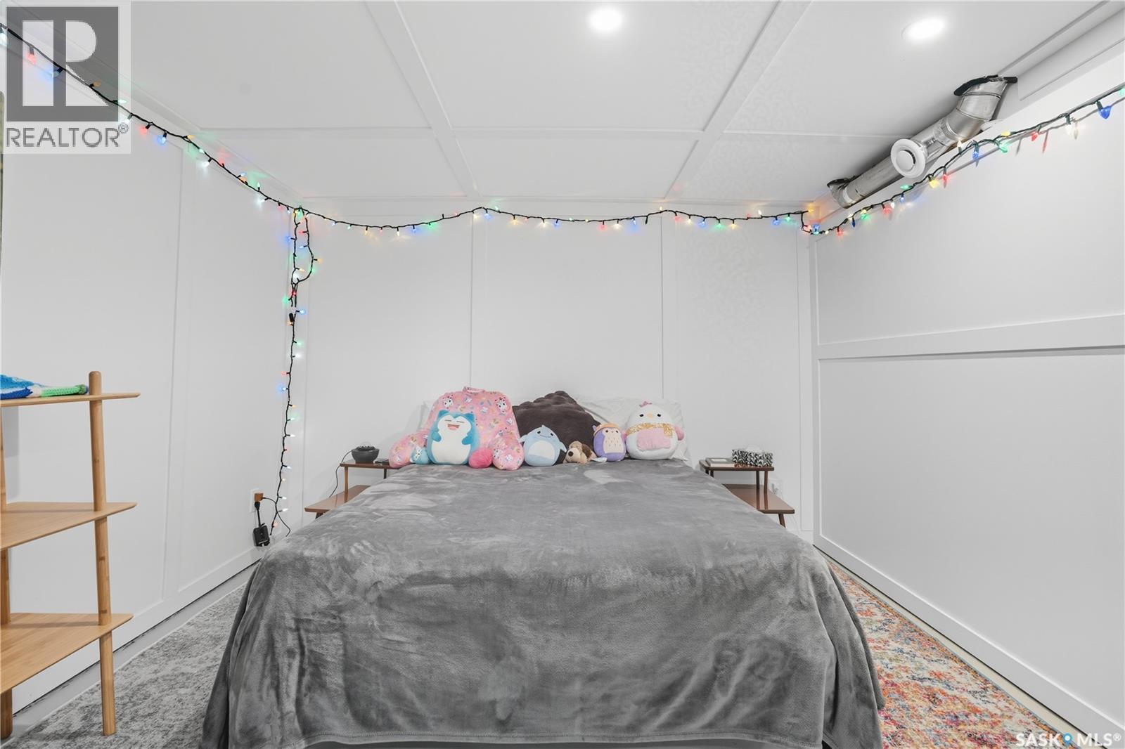 16 Walsh STREET — photo 23