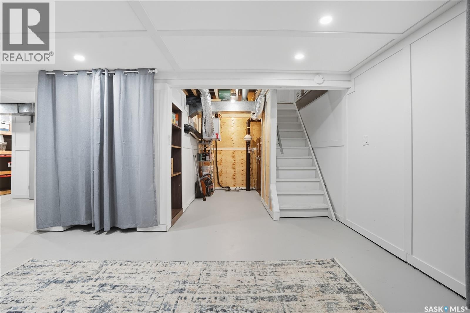 16 Walsh STREET — photo 25