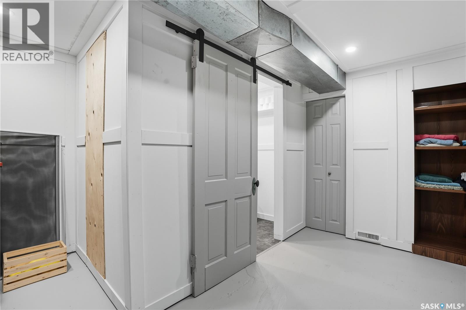 16 Walsh STREET — photo 28