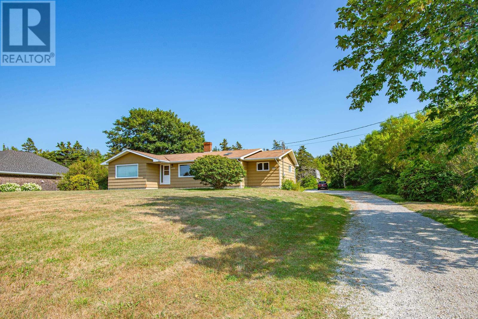 Property 33 of 41 of 8402 Highway 1