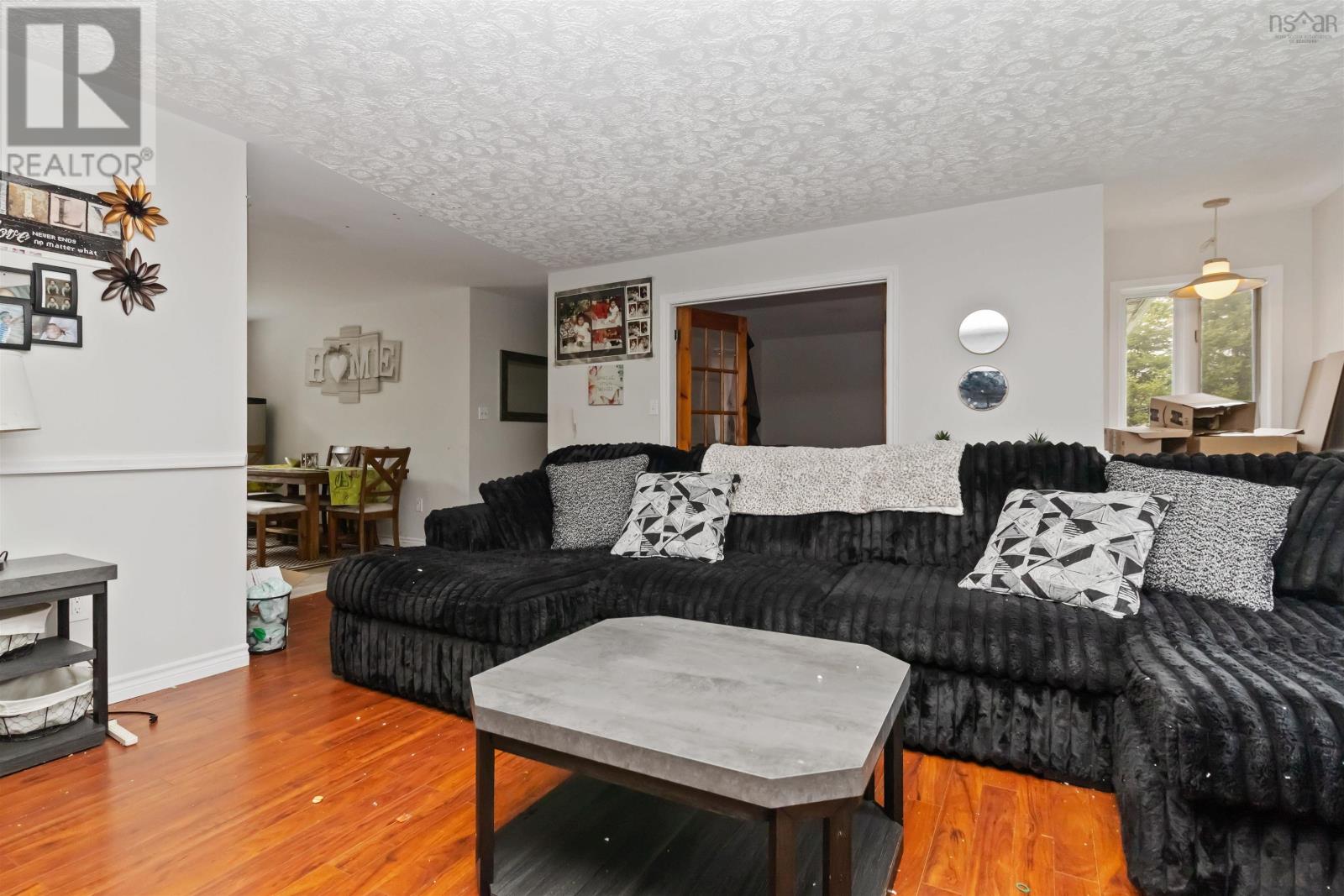 Property 20 of 40 of 3728 Prospect Road