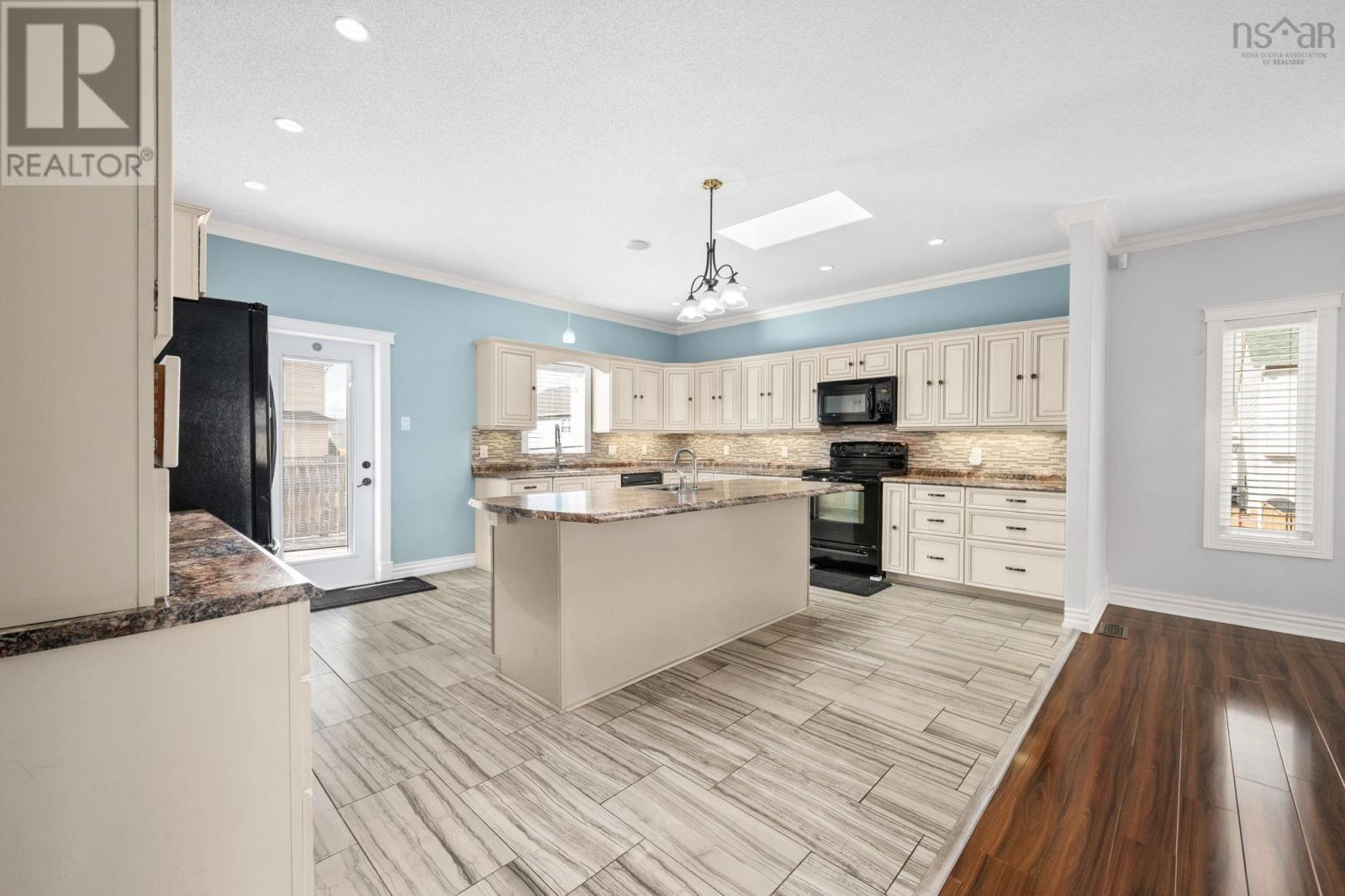 Property 10 of 42 of 14 Marshall Street