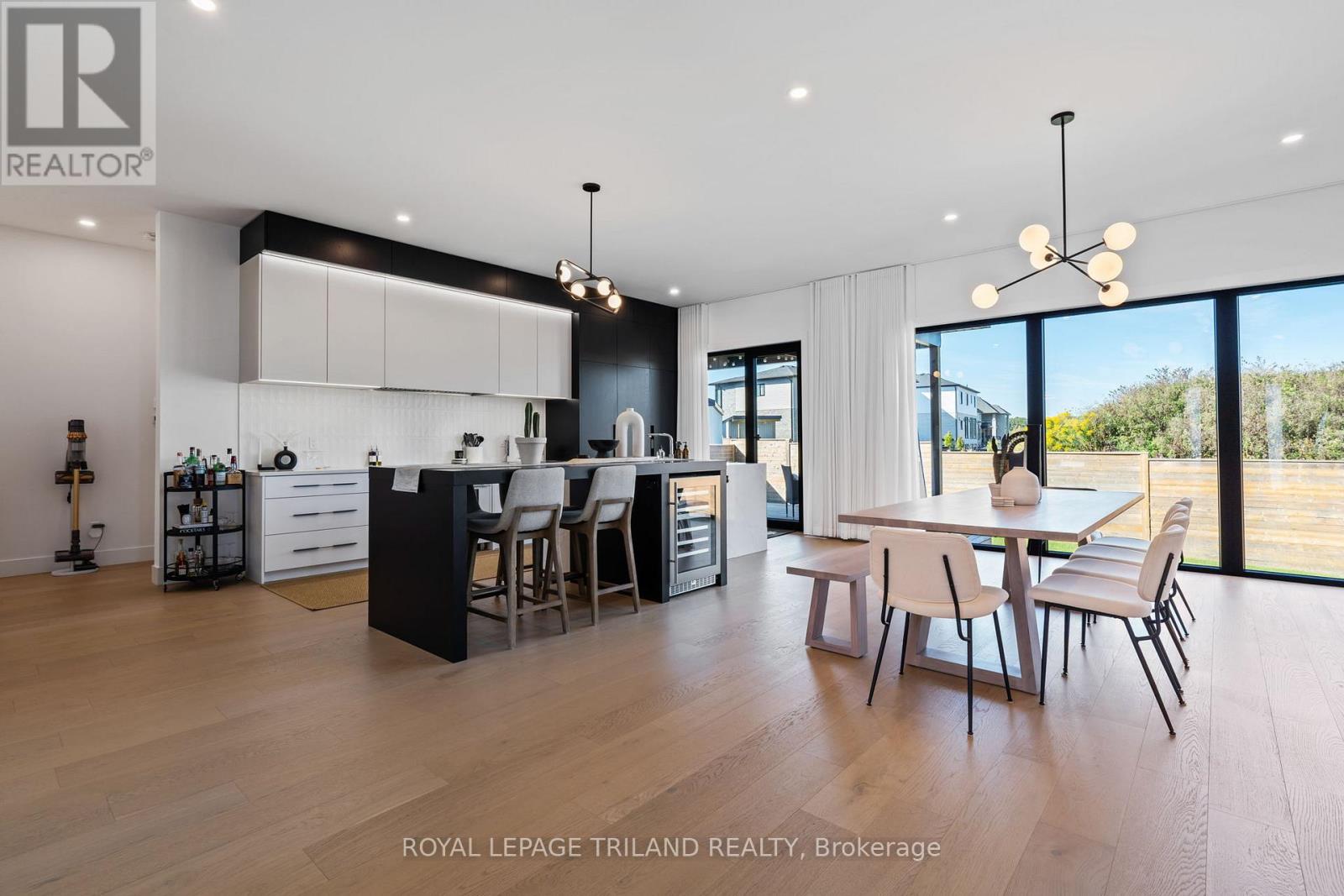 3455 Grand Oak photo 4