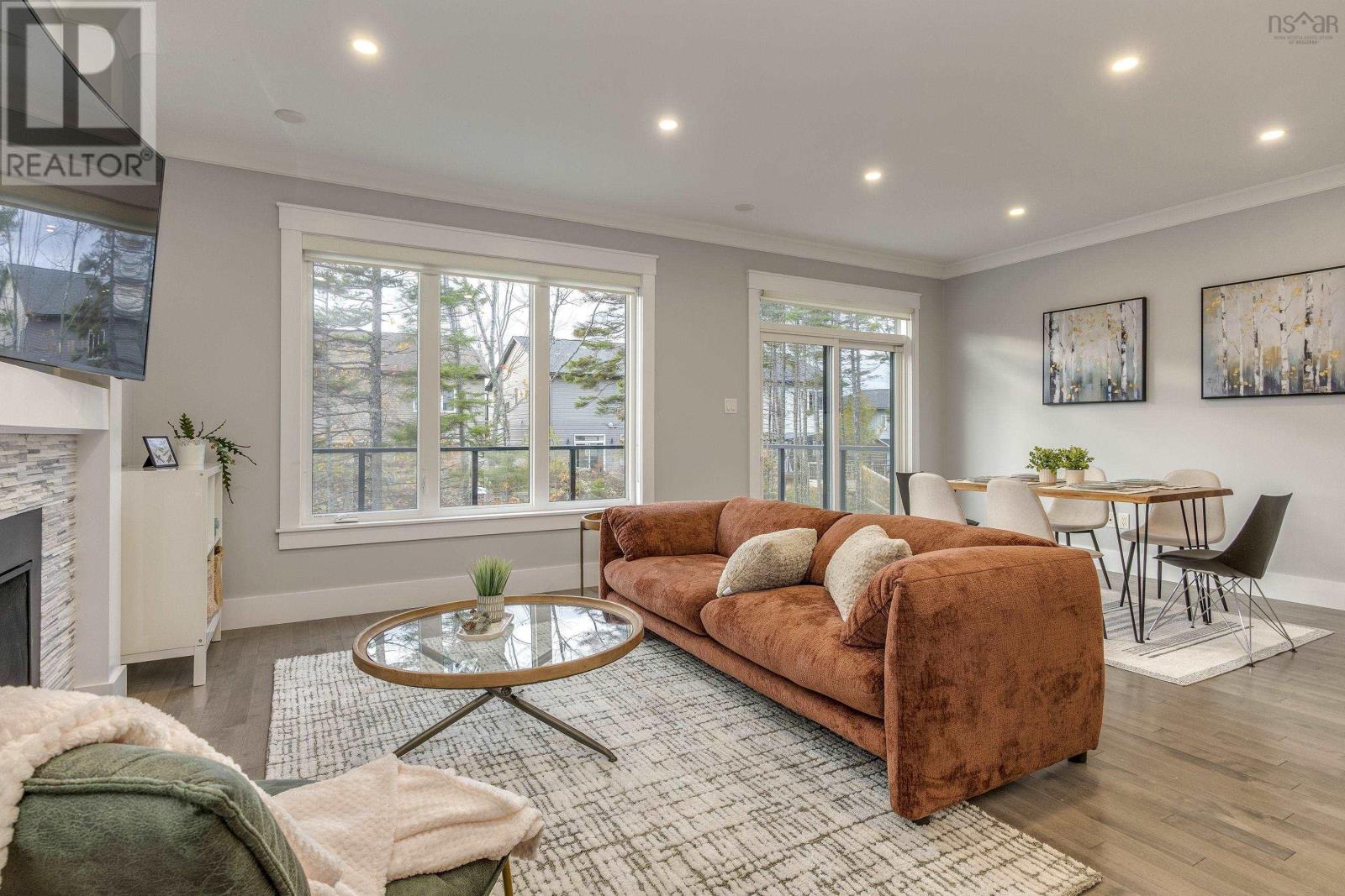 Property 21 of 47 of 99 Tilbury Avenue