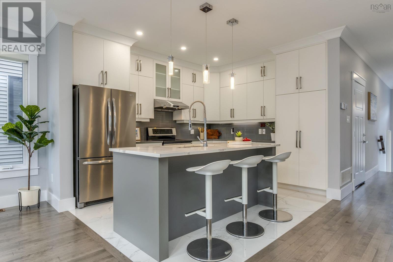 Property 41 of 47 of 99 Tilbury Avenue