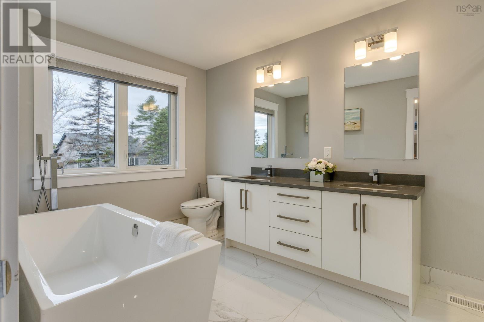 Property 9 of 47 of 99 Tilbury Avenue