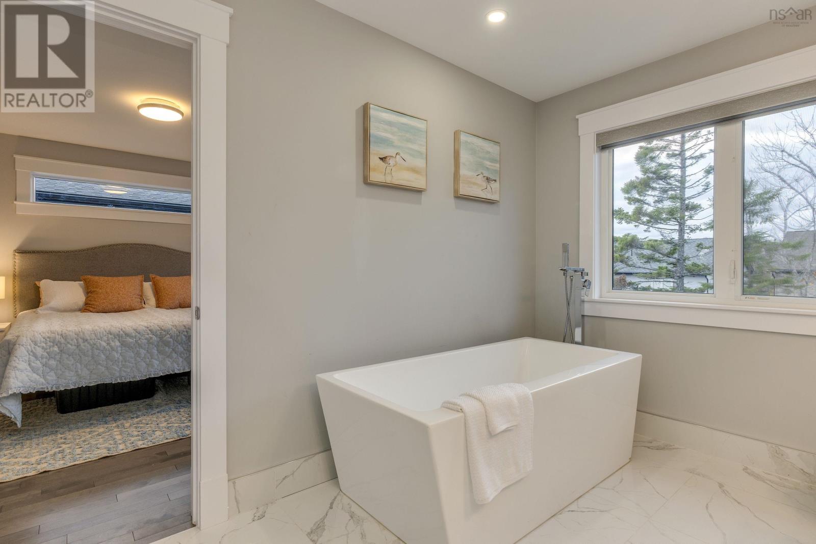 Property 38 of 47 of 99 Tilbury Avenue