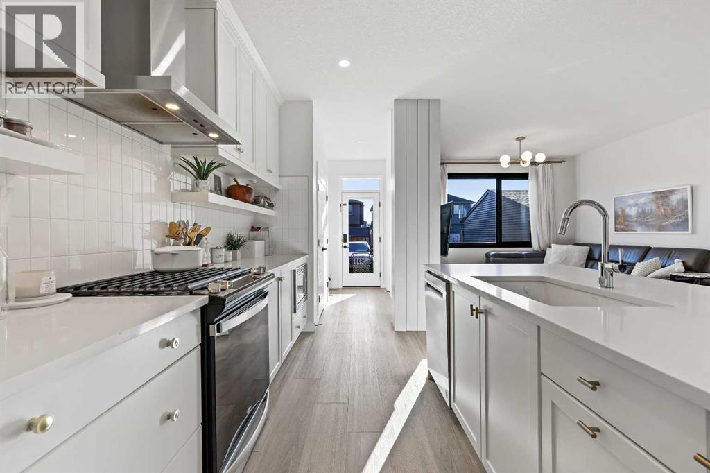 Single Family House for Sale in  Wolf Creek Manor SE Wolf Willow Calgary 