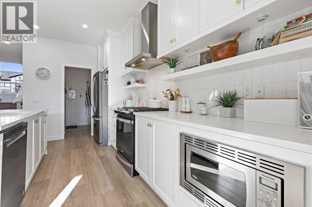 Single Family House for Sale in  Wolf Creek Manor SE Wolf Willow Calgary 