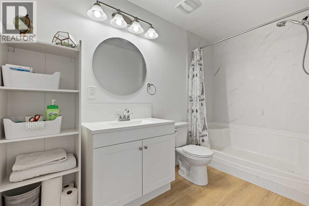 Single Family House for Sale in  Wolf Creek Manor SE Wolf Willow Calgary 