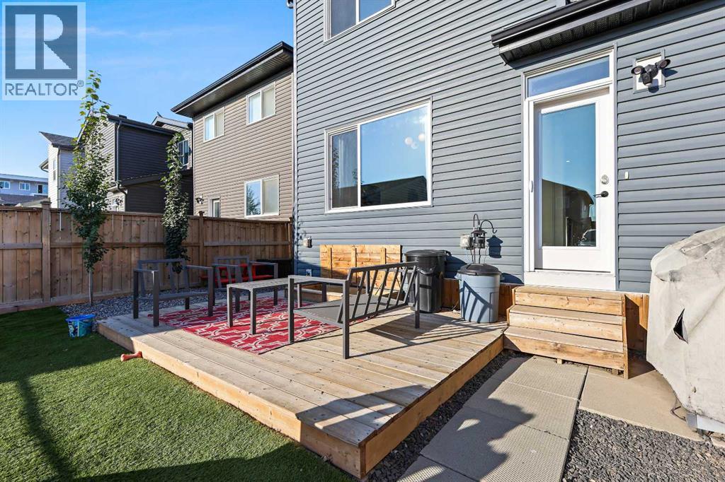 Single Family House for Sale in  Wolf Creek Manor SE Wolf Willow Calgary 