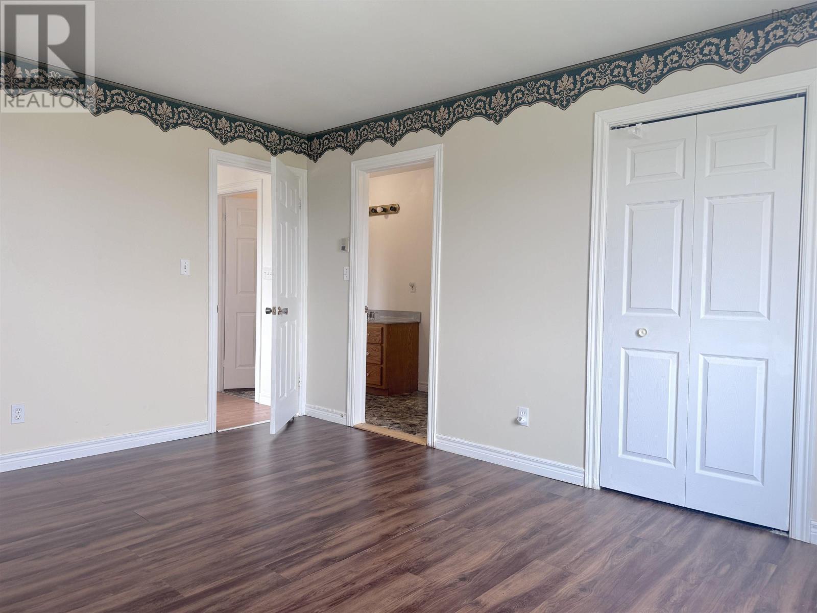 Property 6 of 41 of 17 Cyrils Drive