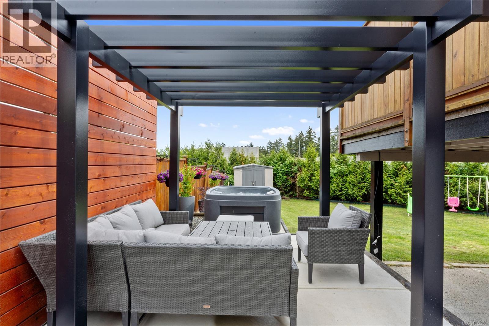  3235 Admirals Road, Saanich