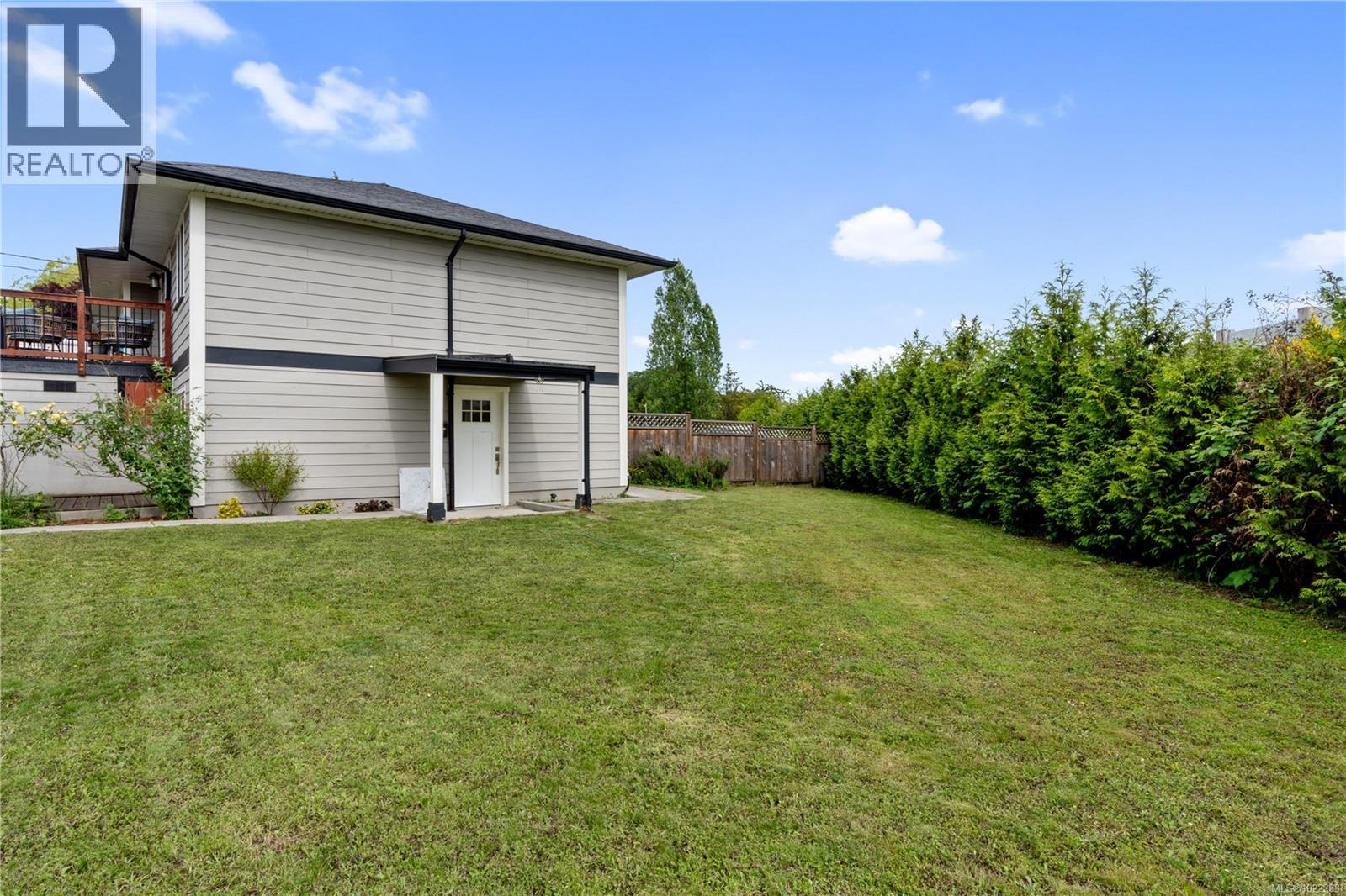  3235 Admirals Road, Saanich