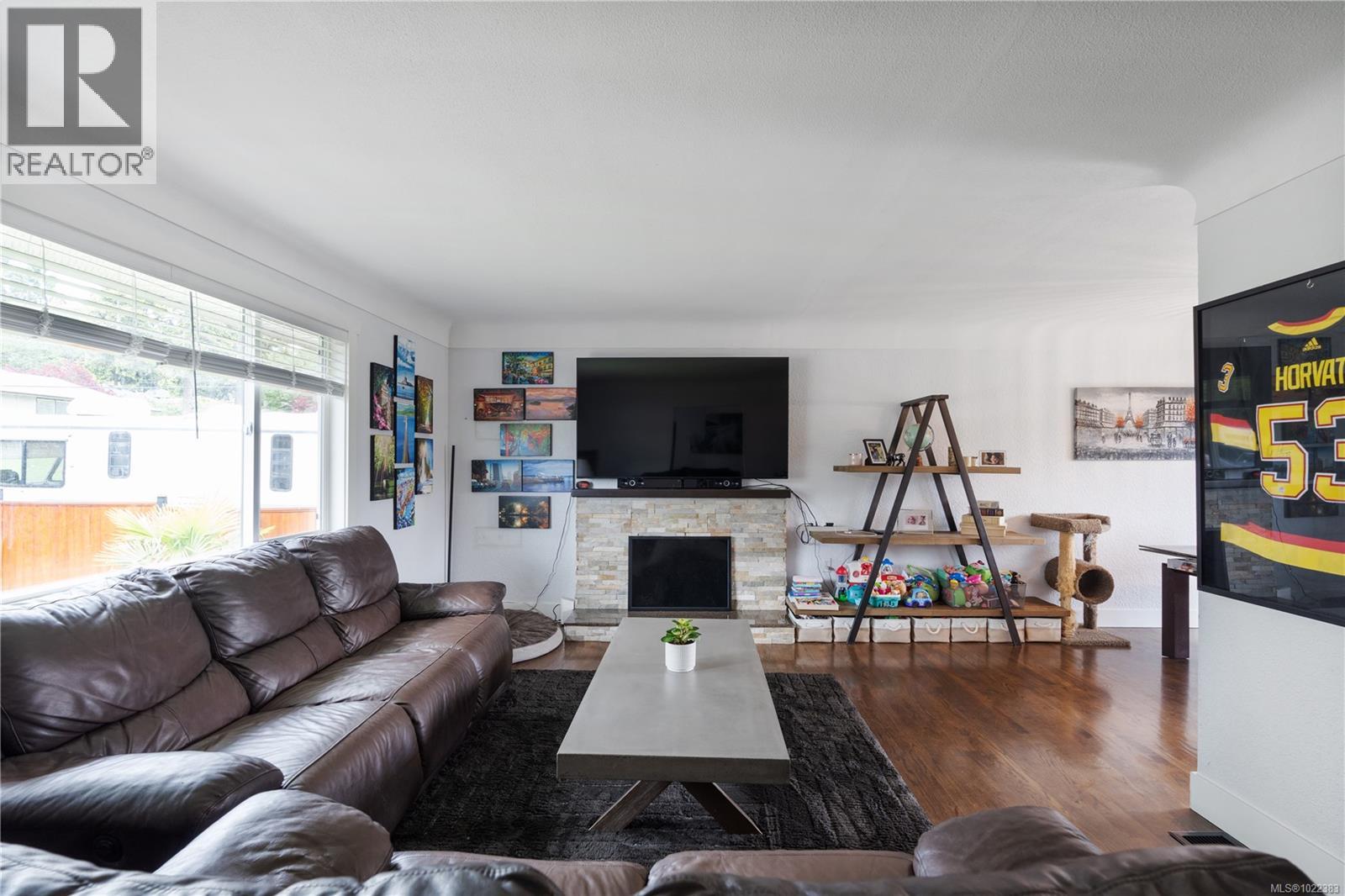  3235 Admirals Road, Saanich