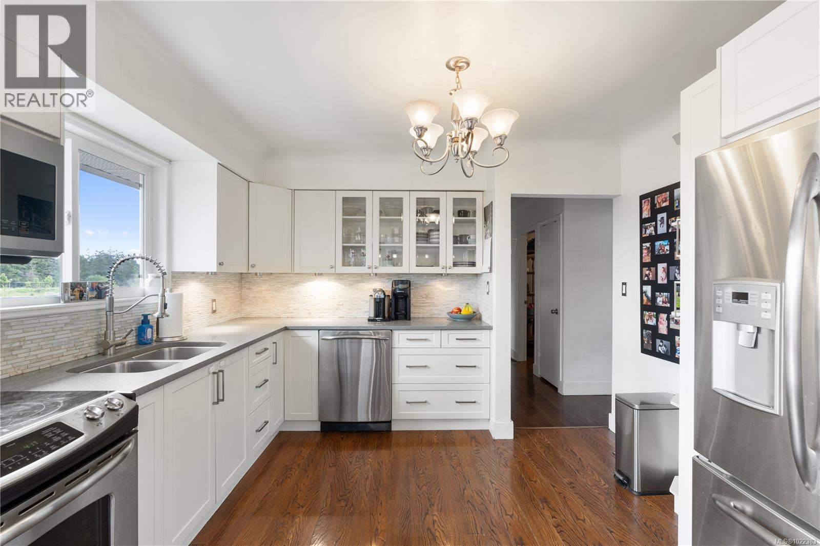  3235 Admirals Road, Saanich