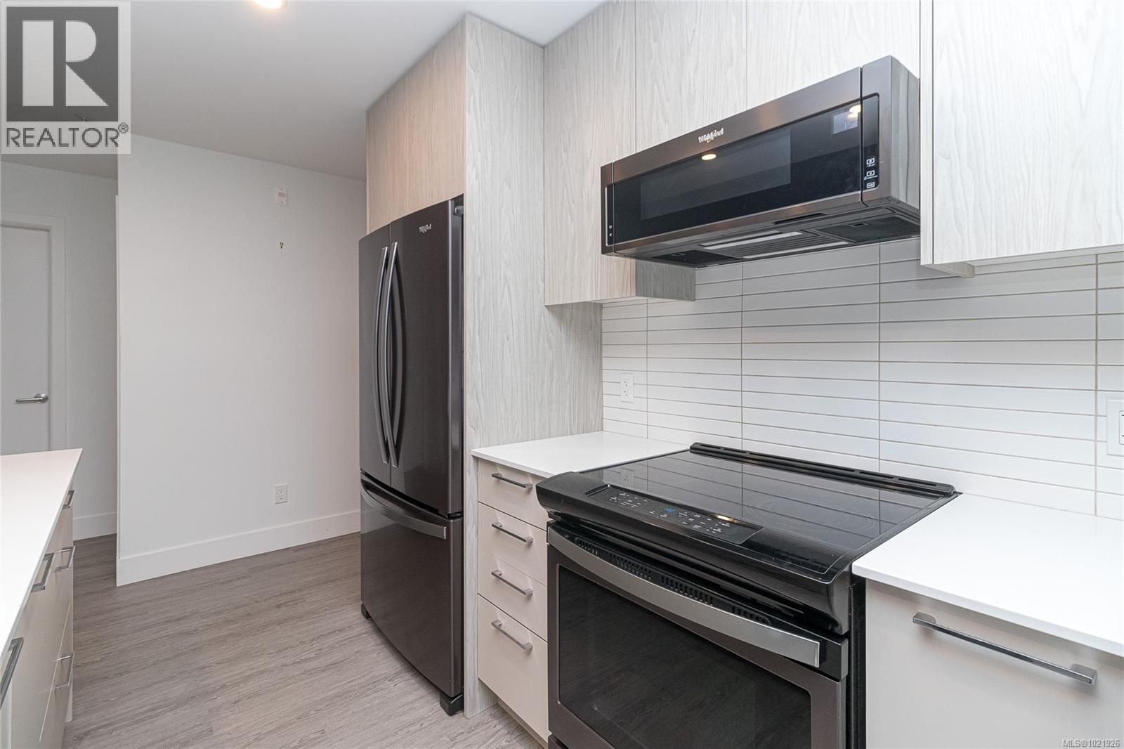 218 940 Reunion Ave, Langford