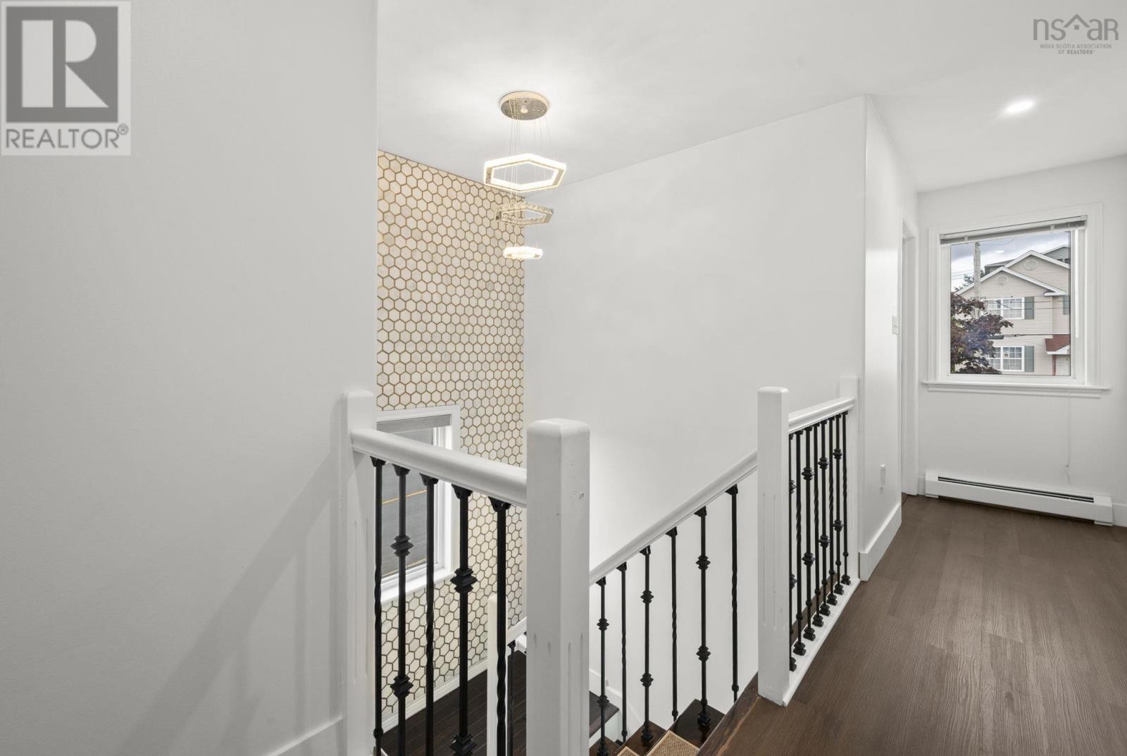 Property 4 of 45 of 1 Glenbourne Court