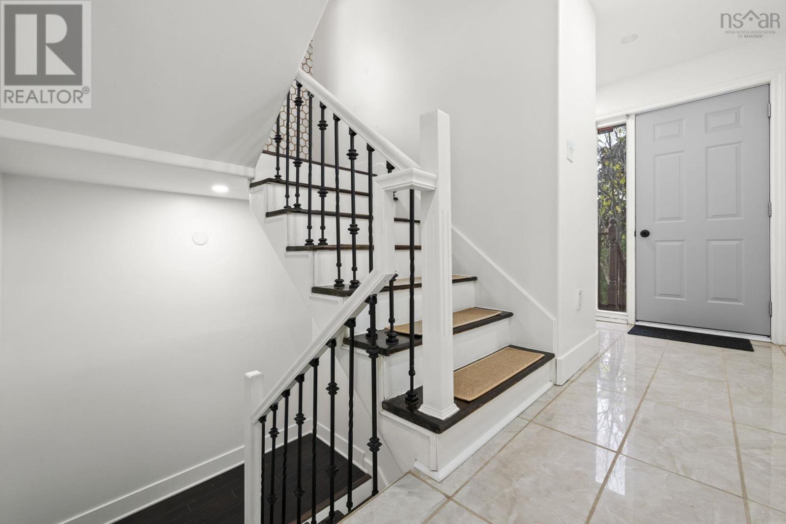 Property 39 of 45 of 1 Glenbourne Court