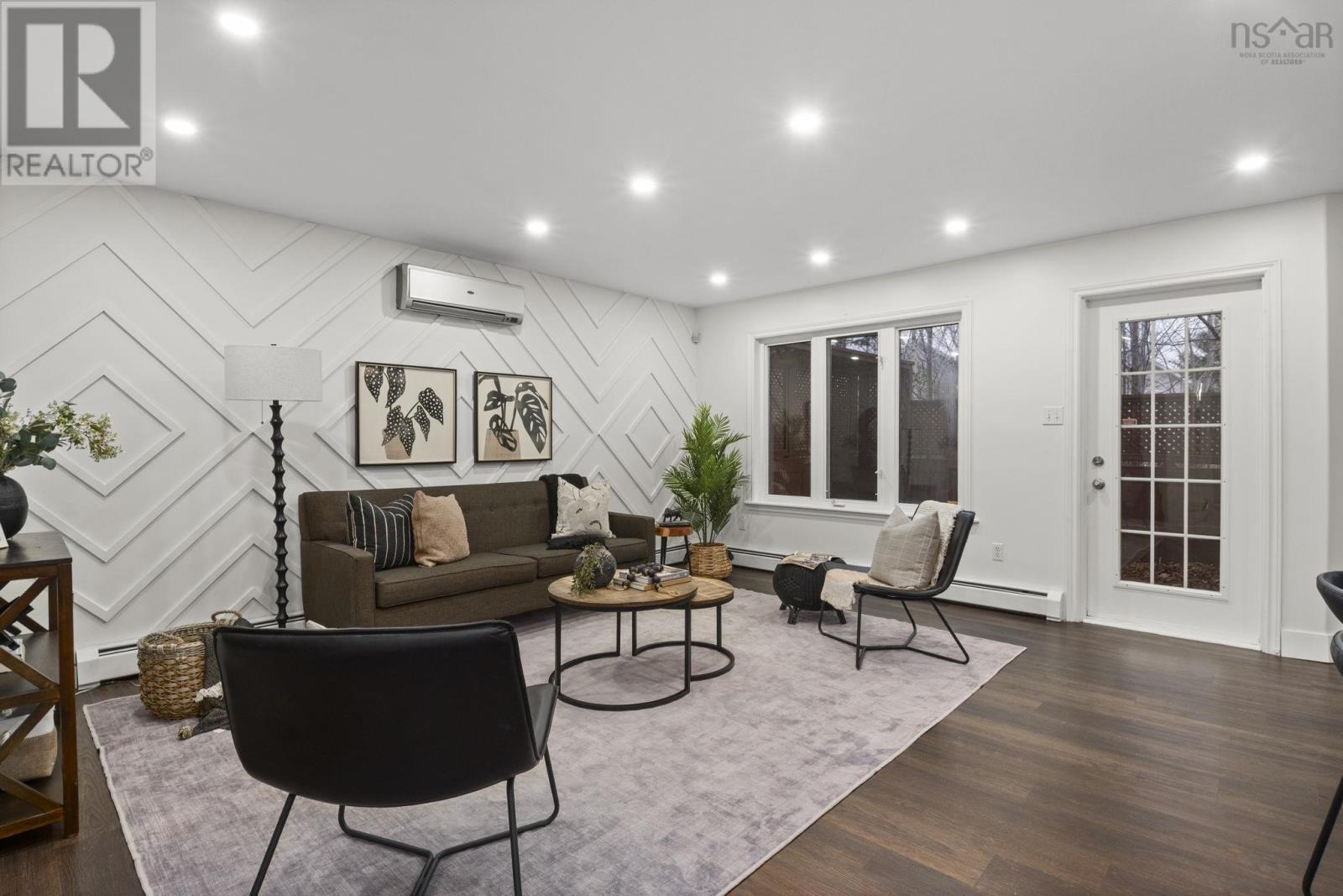 Property 17 of 45 of 1 Glenbourne Court