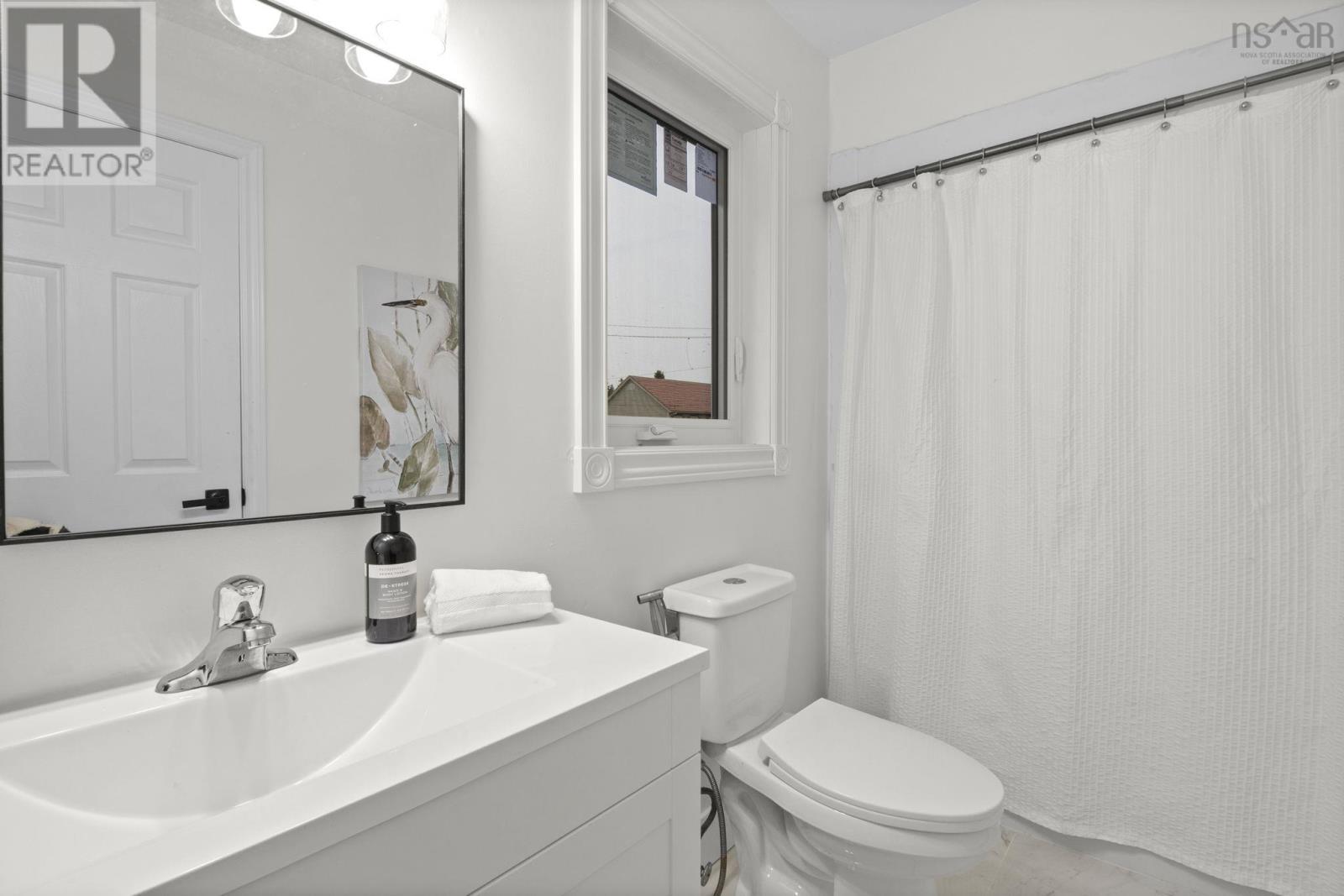 Property 5 of 45 of 1 Glenbourne Court