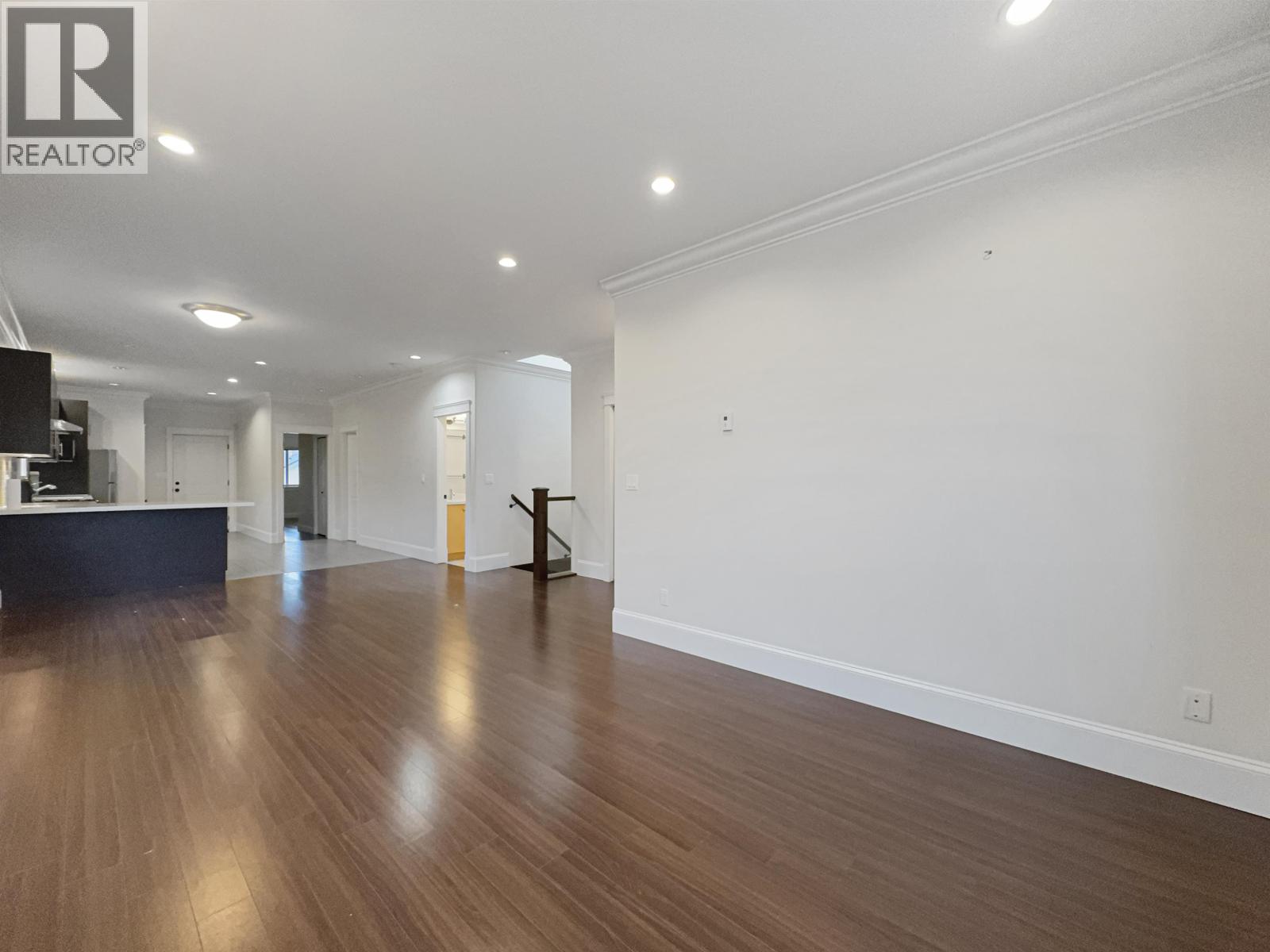 6975 DUNBLANE AVENUE, Burnaby