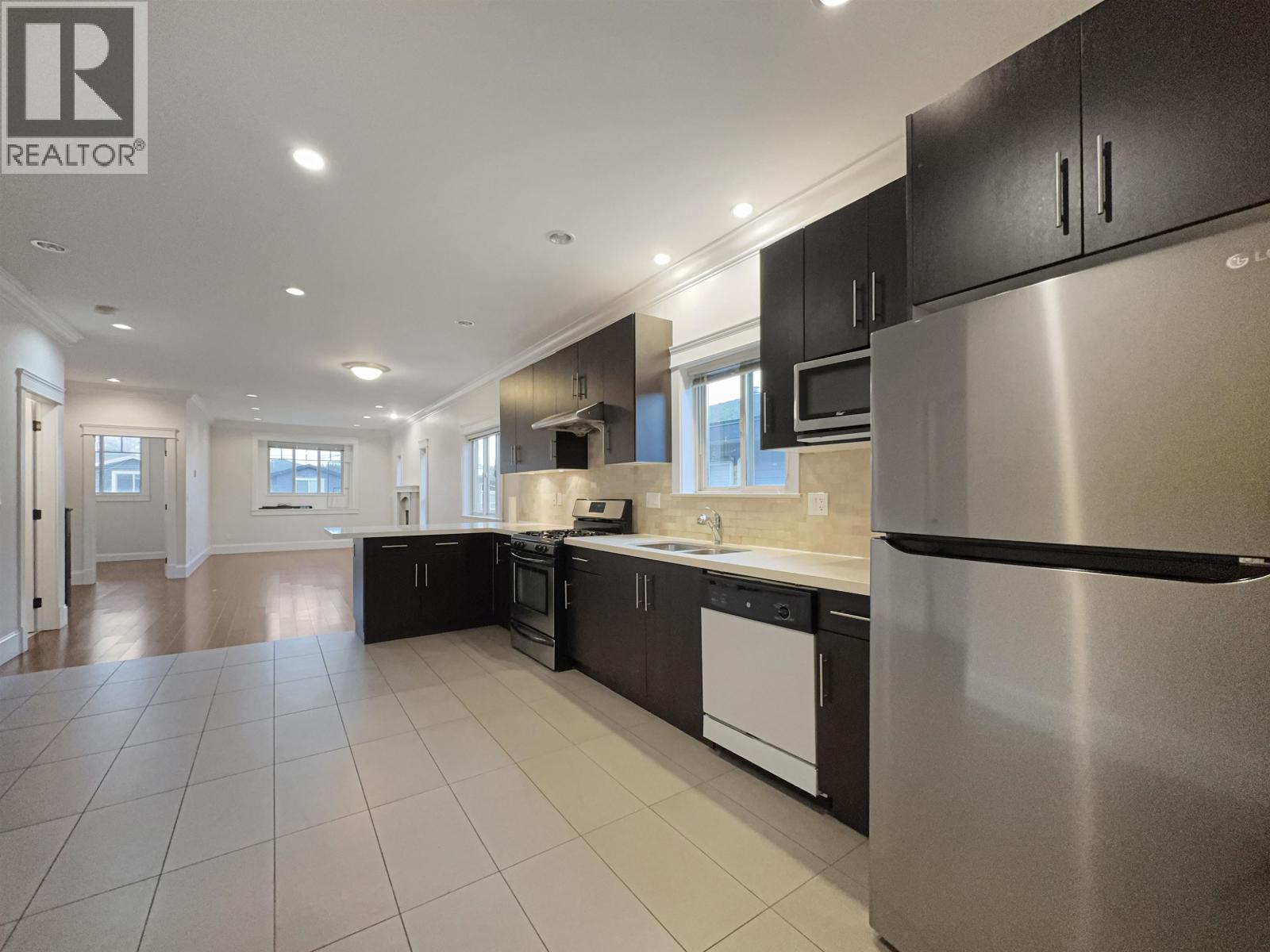 6975 DUNBLANE AVENUE, Burnaby