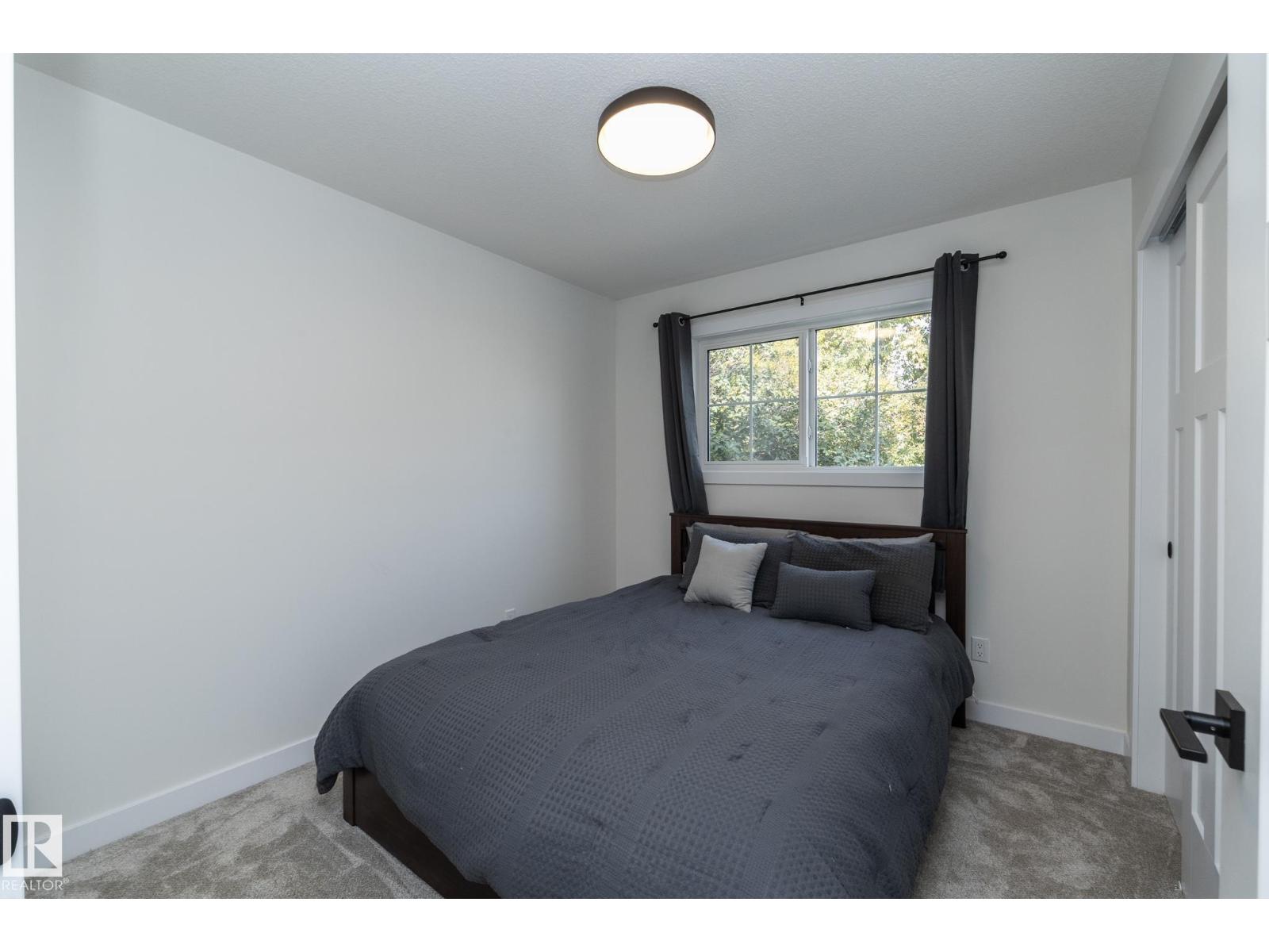 56 BRAZEAU DR, Devon