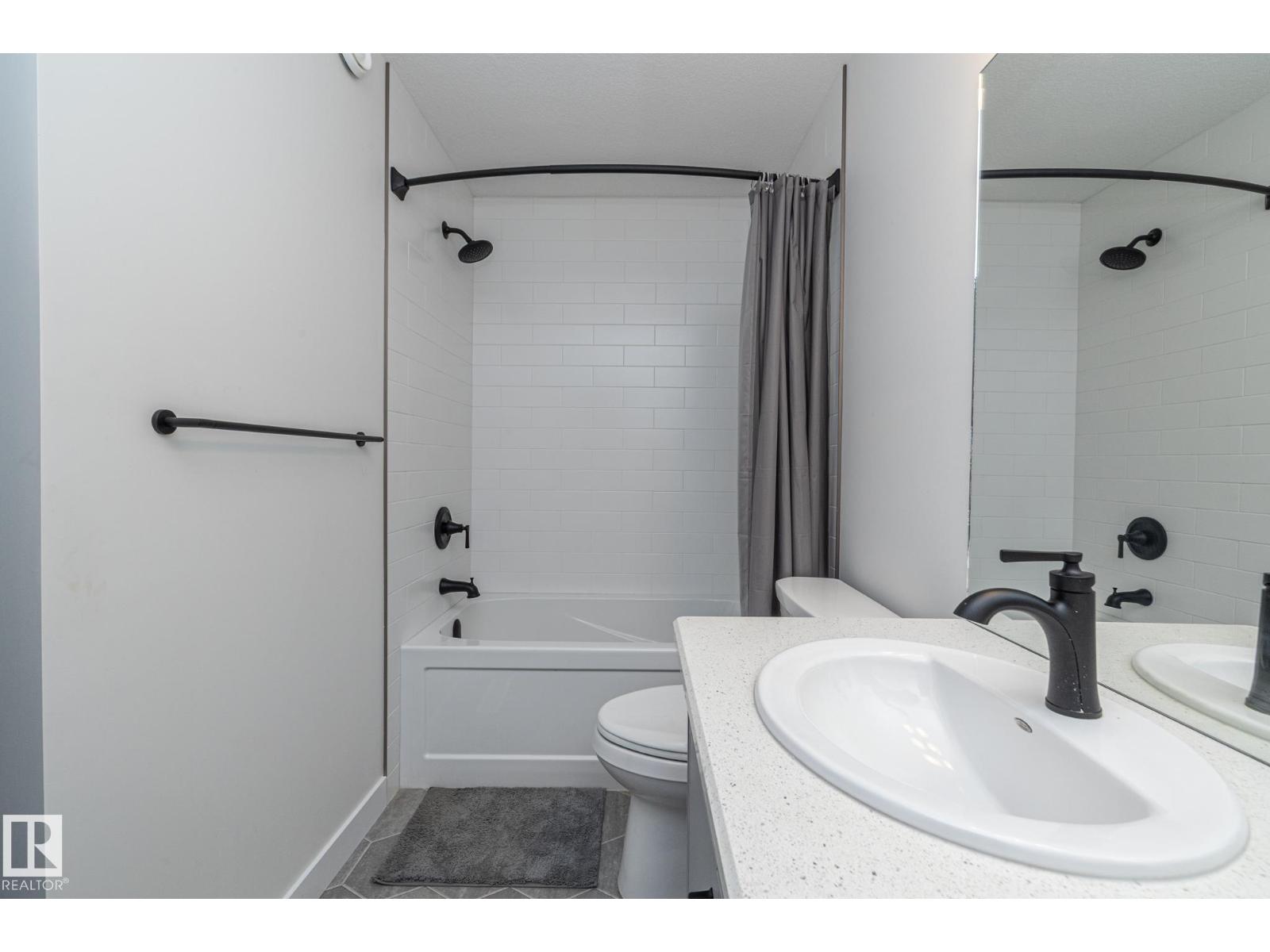 56 BRAZEAU DR, Devon