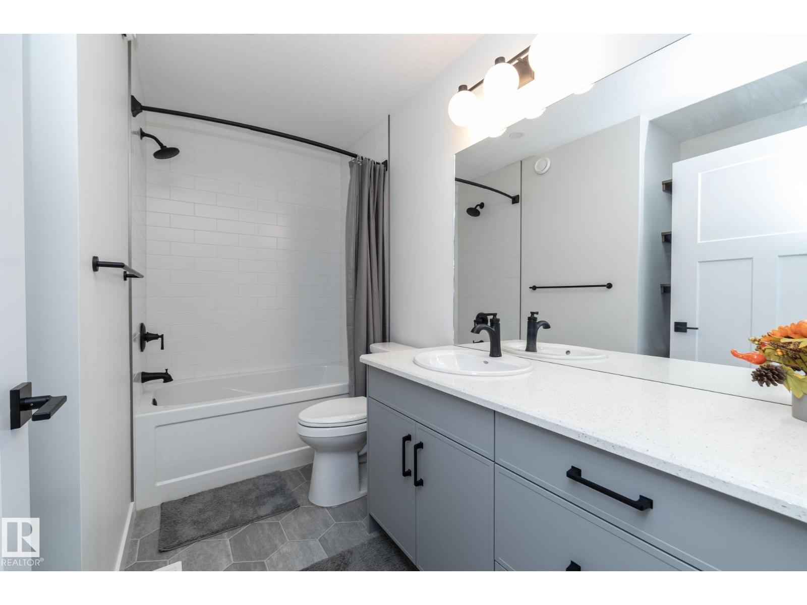 56 BRAZEAU DR, Devon