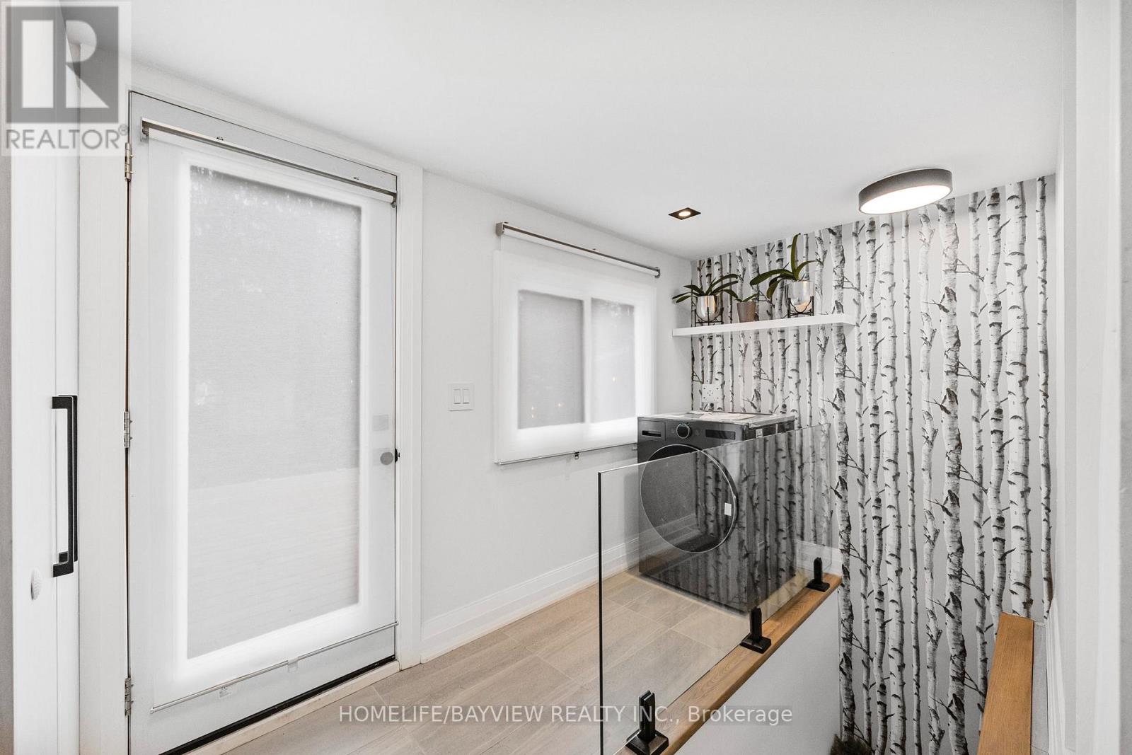 Single Family House Bungalow for Sale in  KENWORTHY AVENUE Toronto (Oakridge) 