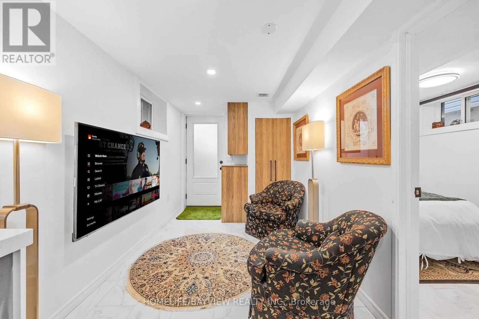 Single Family House Bungalow for Sale in  KENWORTHY AVENUE Toronto (Oakridge) 