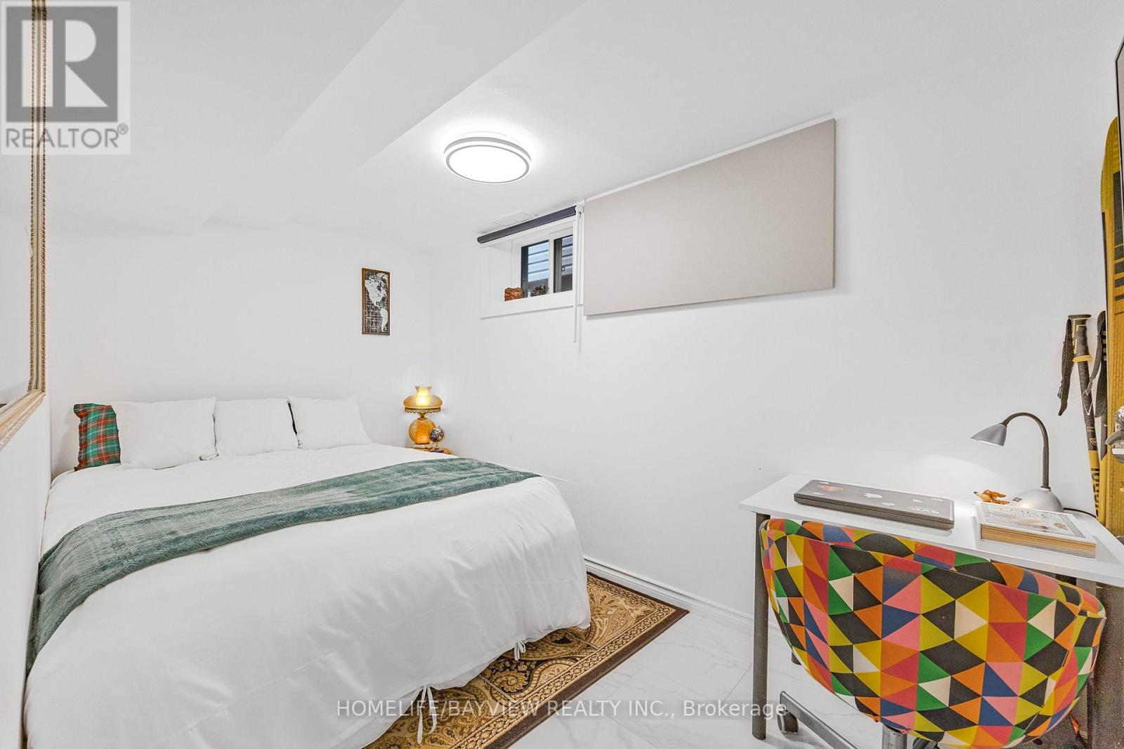 Single Family House Bungalow for Sale in  KENWORTHY AVENUE Toronto (Oakridge) 